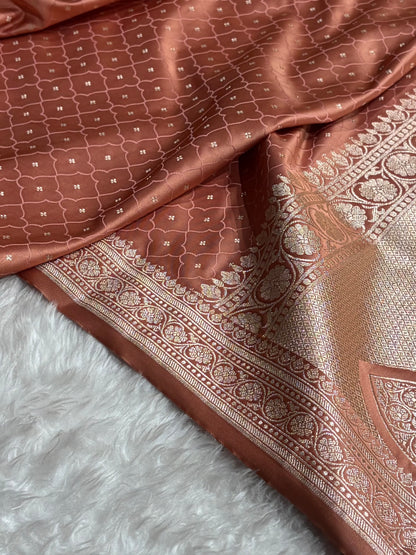 Peach Cross Shades Tanchoi Motif Mashru Silk Saree MST-13