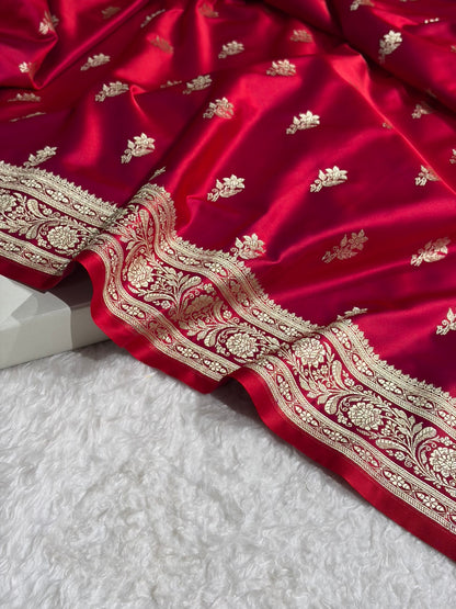 Magentic Red Shades Banarasi Boota Pattern Floral Mashru Silk Saree MSM-120