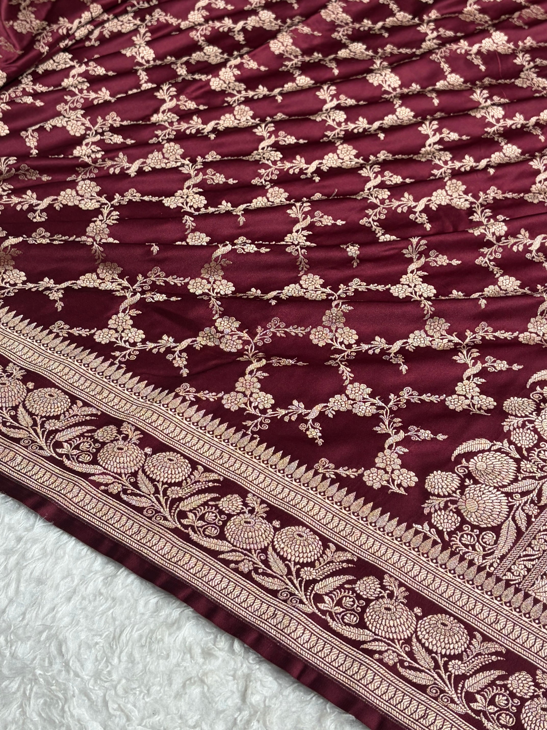 Banarasi Satin Katan Saree With Jaal Pattern In Garnet Shades SK122