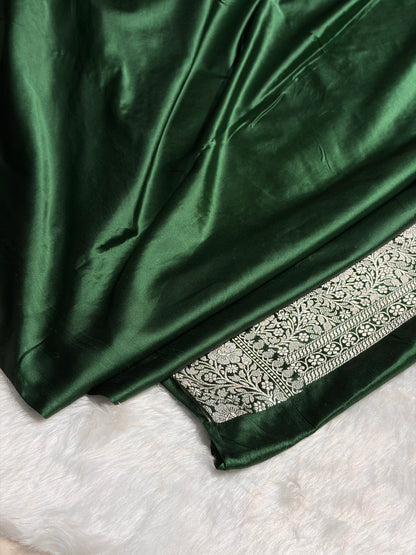Bottle Green Shades Booti Tanchoi Mashru Silk Saree MS49