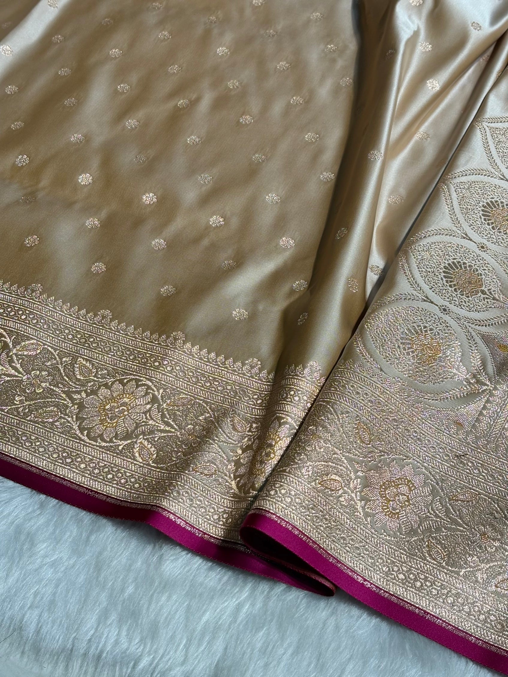 Tusser Booti Satin katan Silk Saree SK11