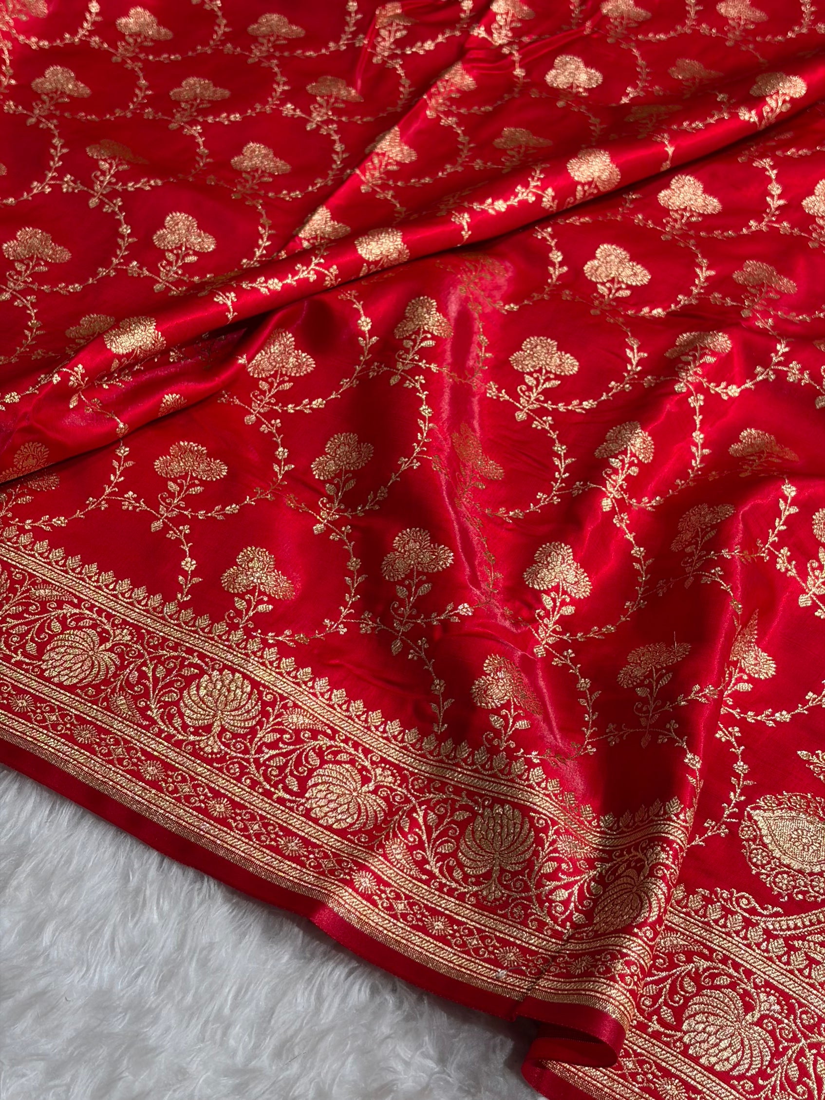 Banarasi Satin Silk Saree Jaal in Red Shades SS23
