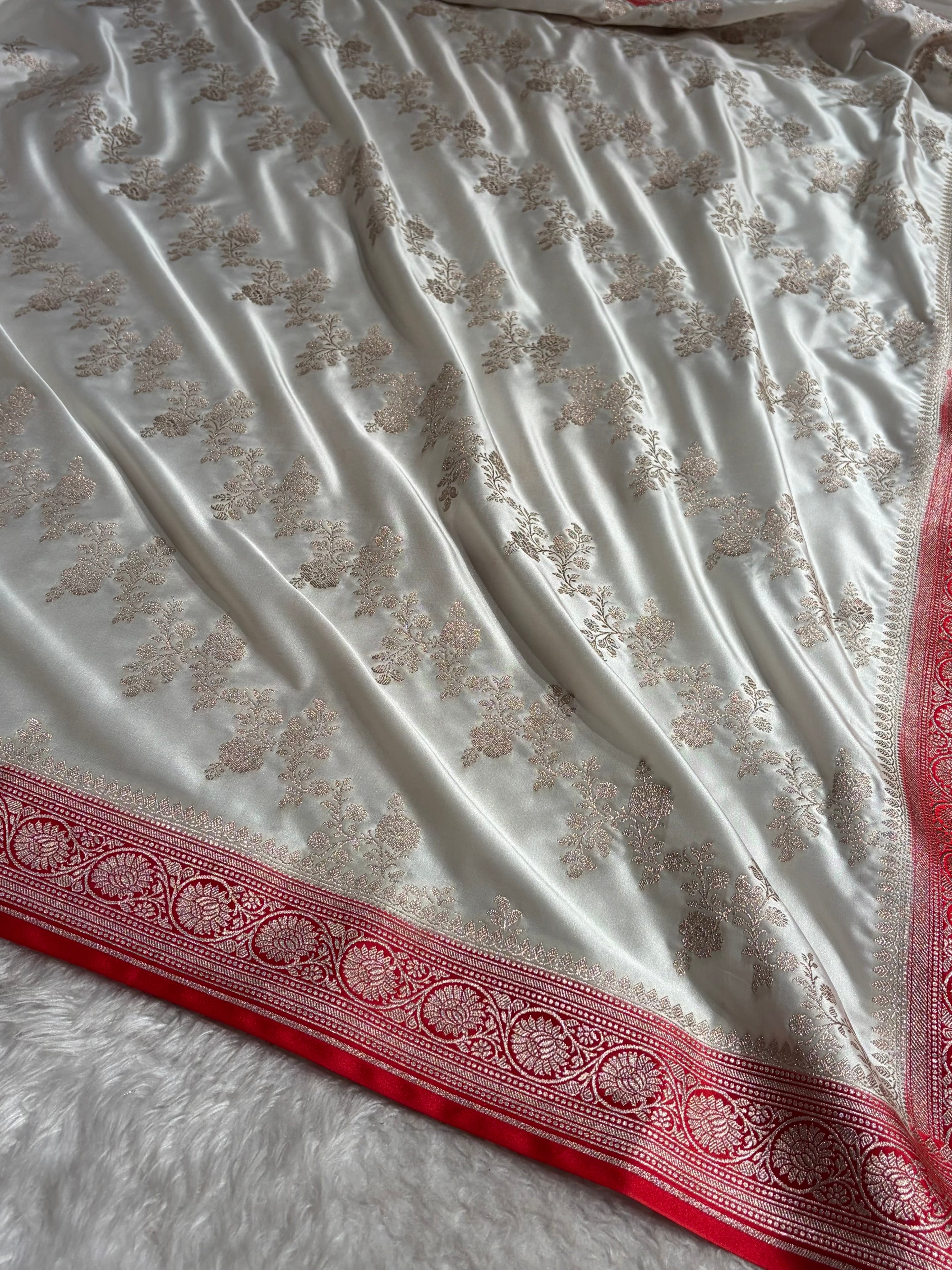 Contrast White / RedBanarasi Cross Mashru Silk Saree MCS01