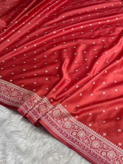 Rusty Peach Shades With Contrast Border Booti Mashru Silk Saree MS78