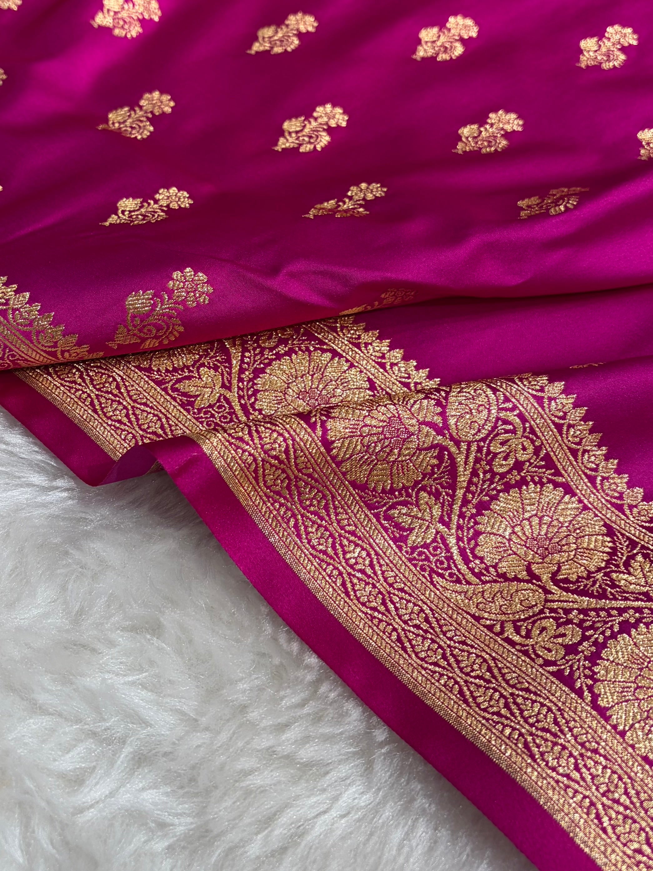 Banarasi Magenta Unique Boota Pattern Satin Katan Silk Saree SK68