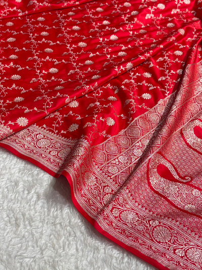 Red Shades Banarasi Jaal Pattern Floral Mashru Silk Saree