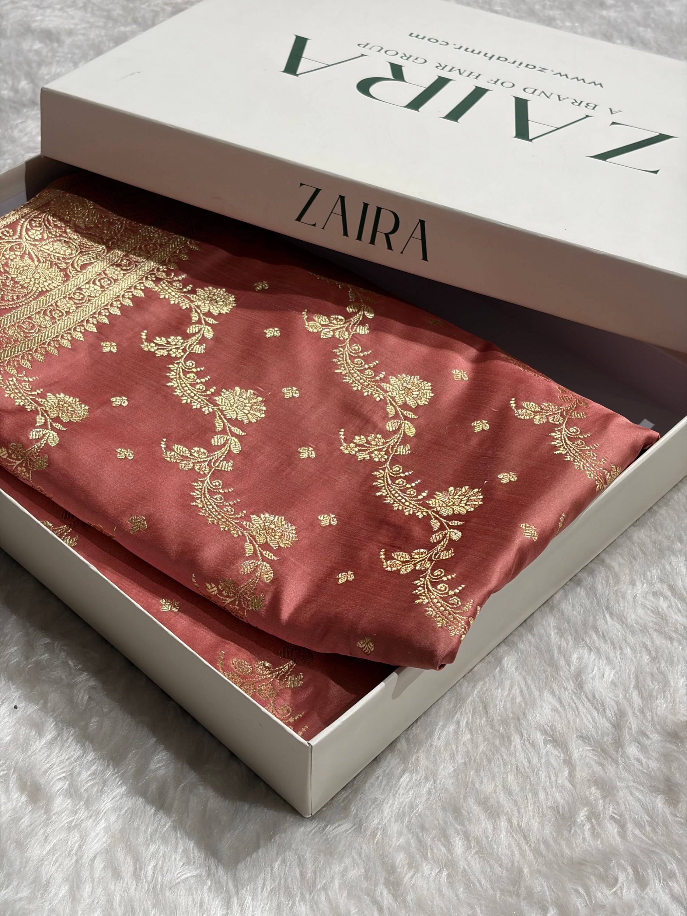 Banarasi Satin Katan Saree With Jaal Pattern in Peach Shades SK121