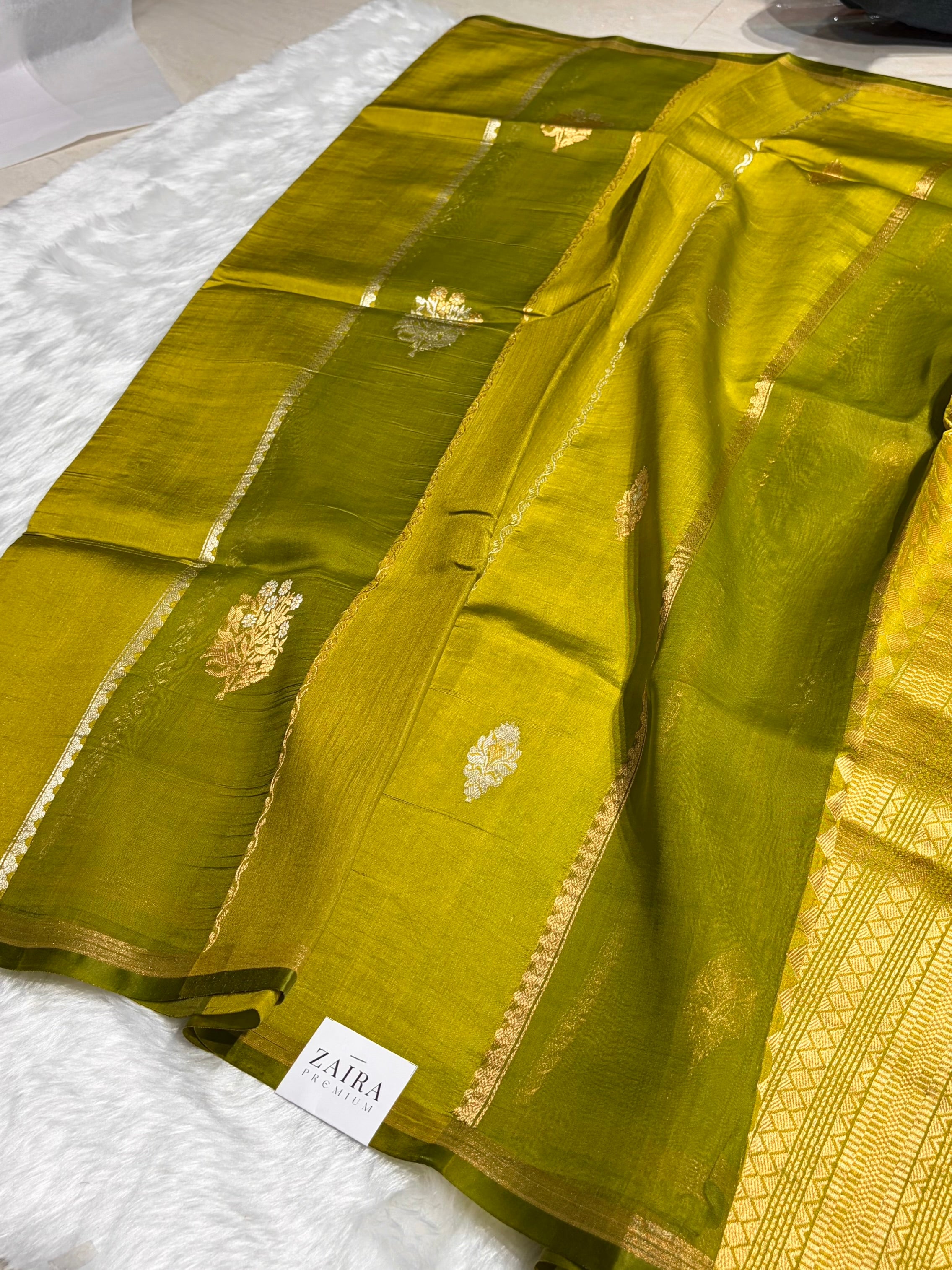 Liril Mehendi Shades Boota Rangkart Handwoven Pure Raw Mango Silk RM-15