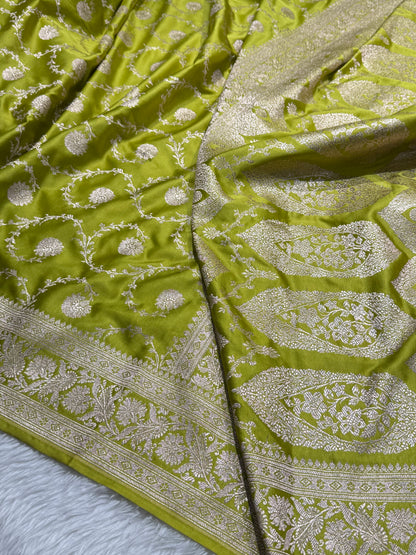 Liril Green Mashru Silk Banarasi Saree With Jaal Pattern