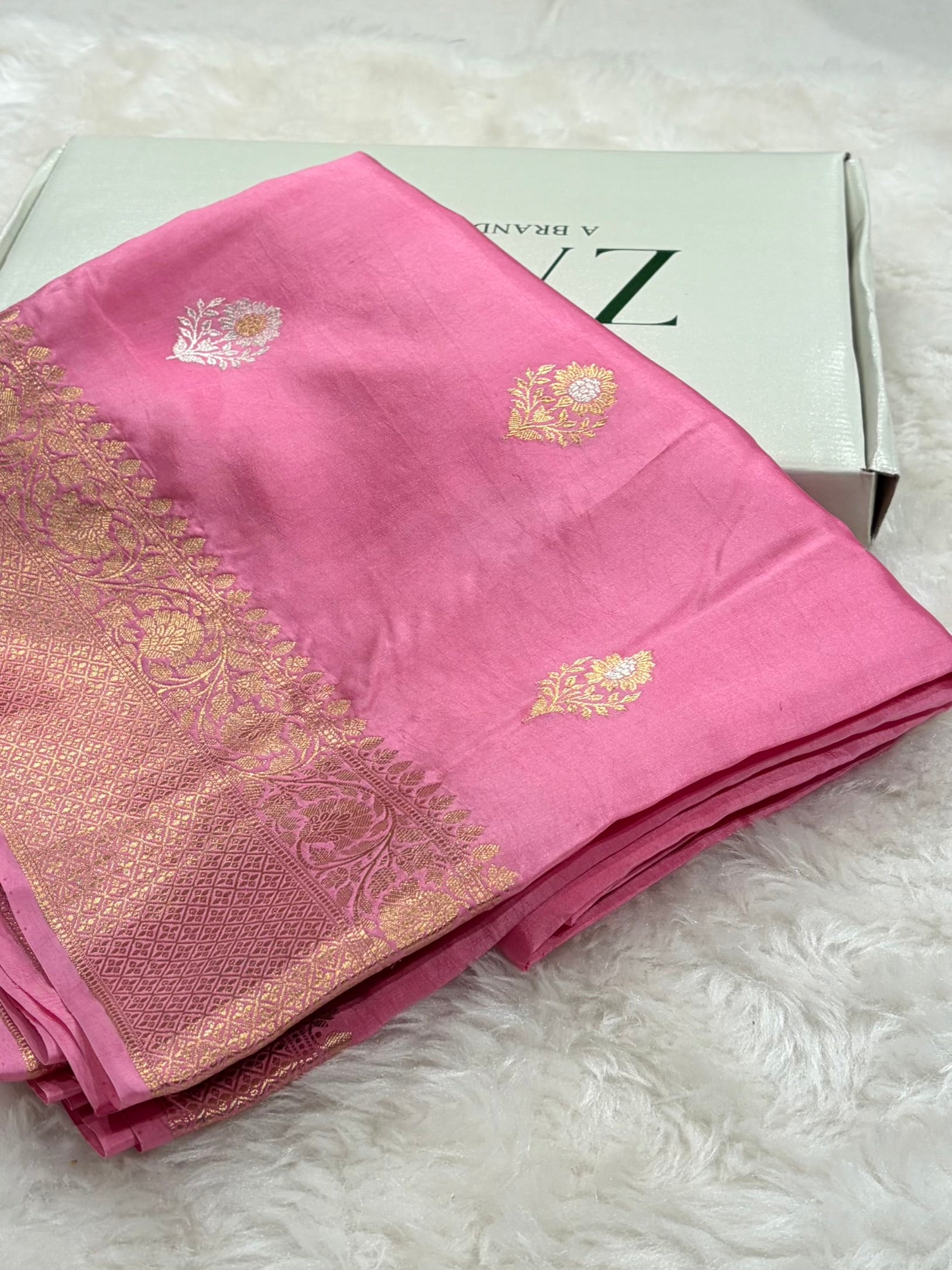 Banarasi Baby Pink Shades Meenakari Boota Handwoven Pure Katan Paper Silk RM-74