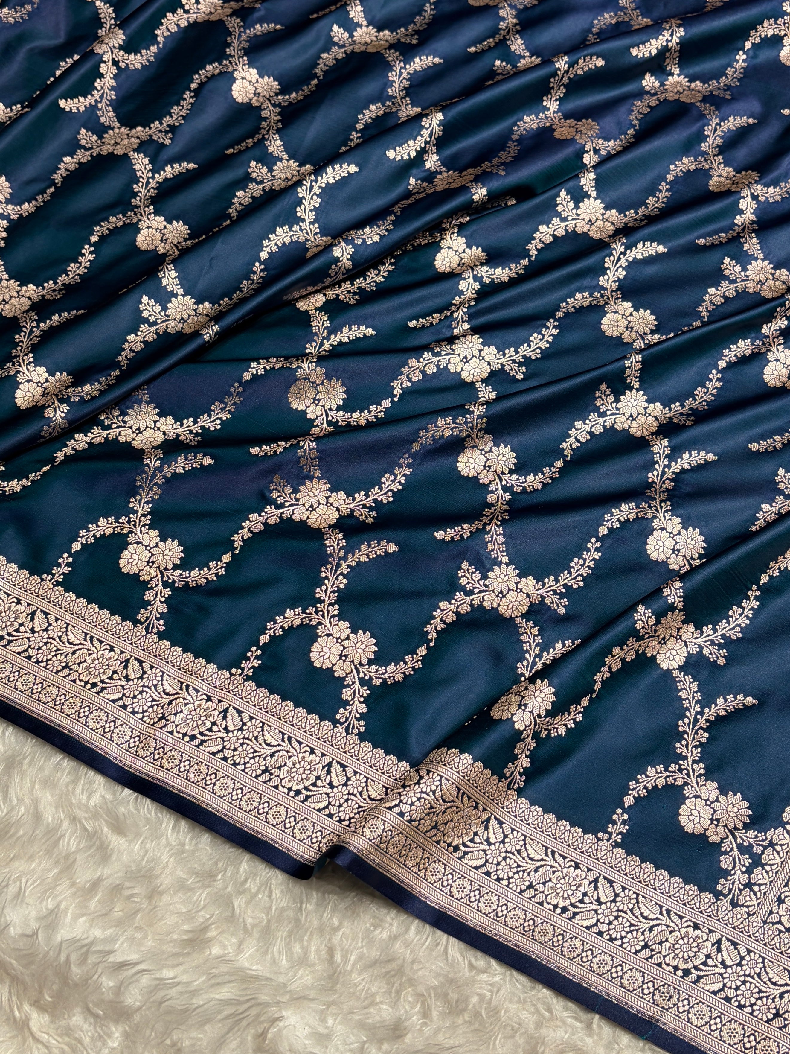 Dark Rama Shades Banarasi With Floral Border Mashru Silk Saree MSM-127