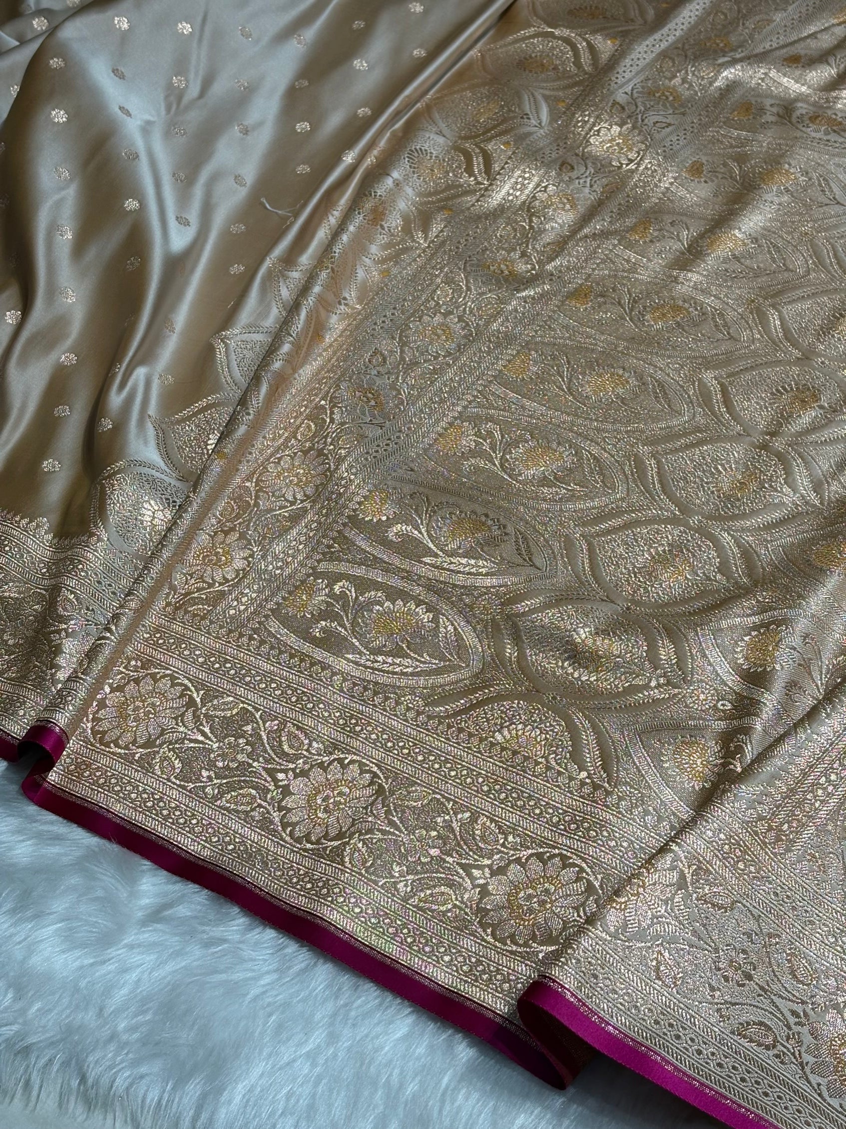 Tusser Booti Satin katan Silk Saree SK11