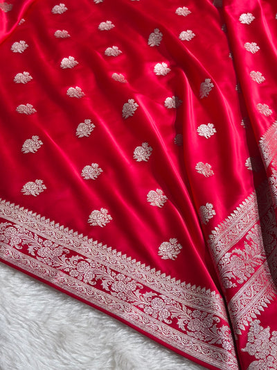 Banarasi Floral Pattern in Red Shades Floral Mashru Silk Saree MCS97