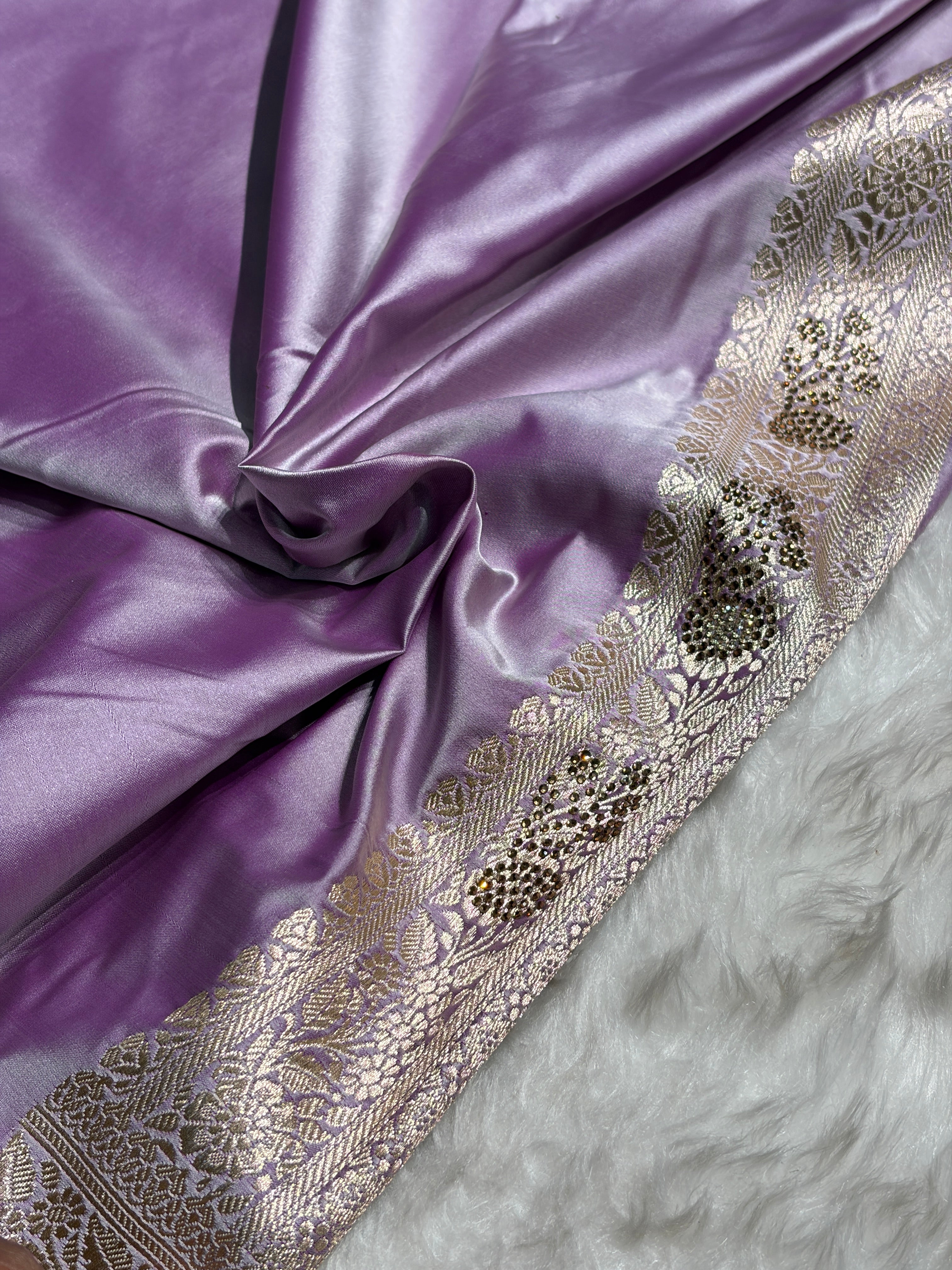 Banarasi Lavender Shades Tanchoi Motif With Swarovski Work Mashru Silk Saree BMST-10