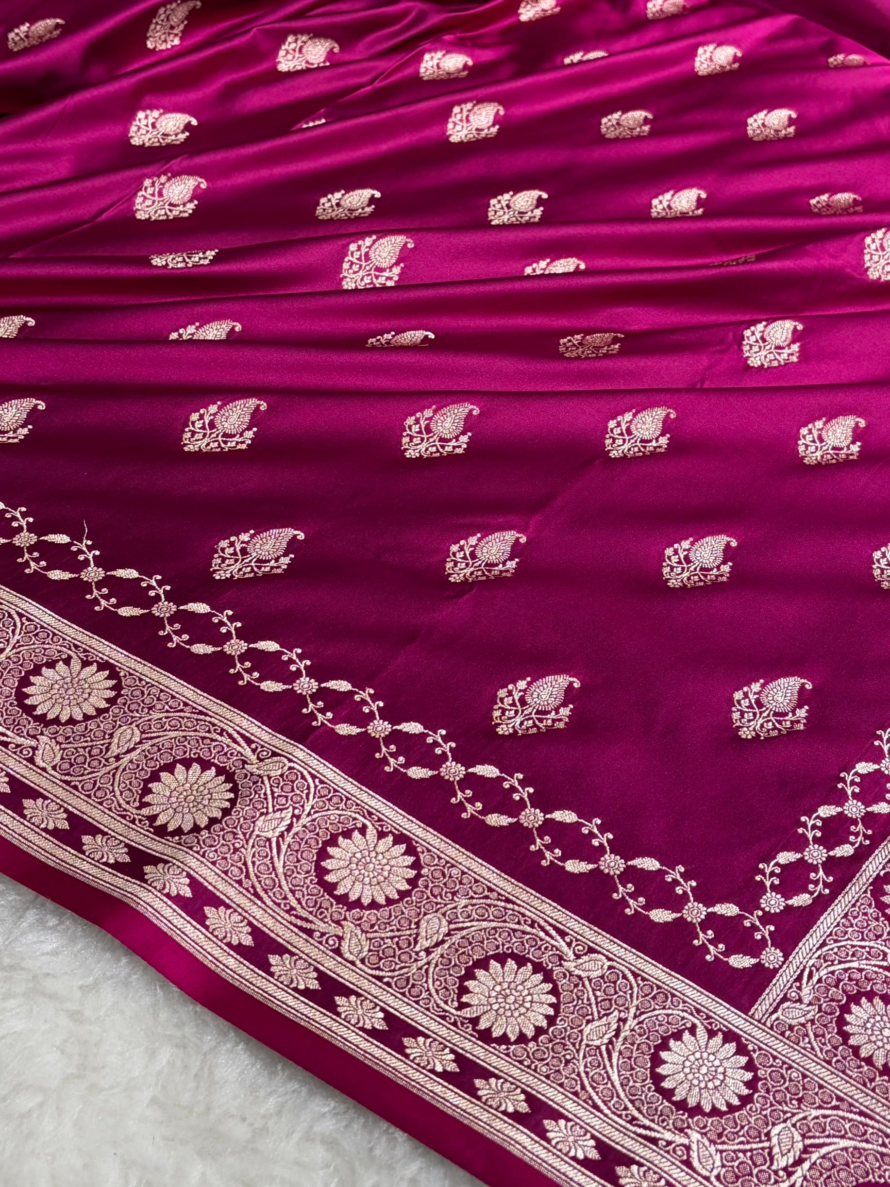 Wine Shades Banarasi Boota Pattern Floral Mashru Silk Saree MSM-114