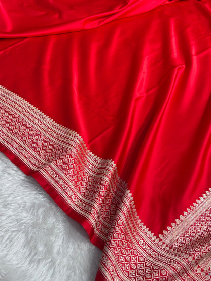 Banarasi Plain Red Shades With Minakari Pallu Mashru Silk Saree MS82