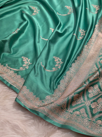 Sea Green Shades Unique Motif Mashru Silk Saree