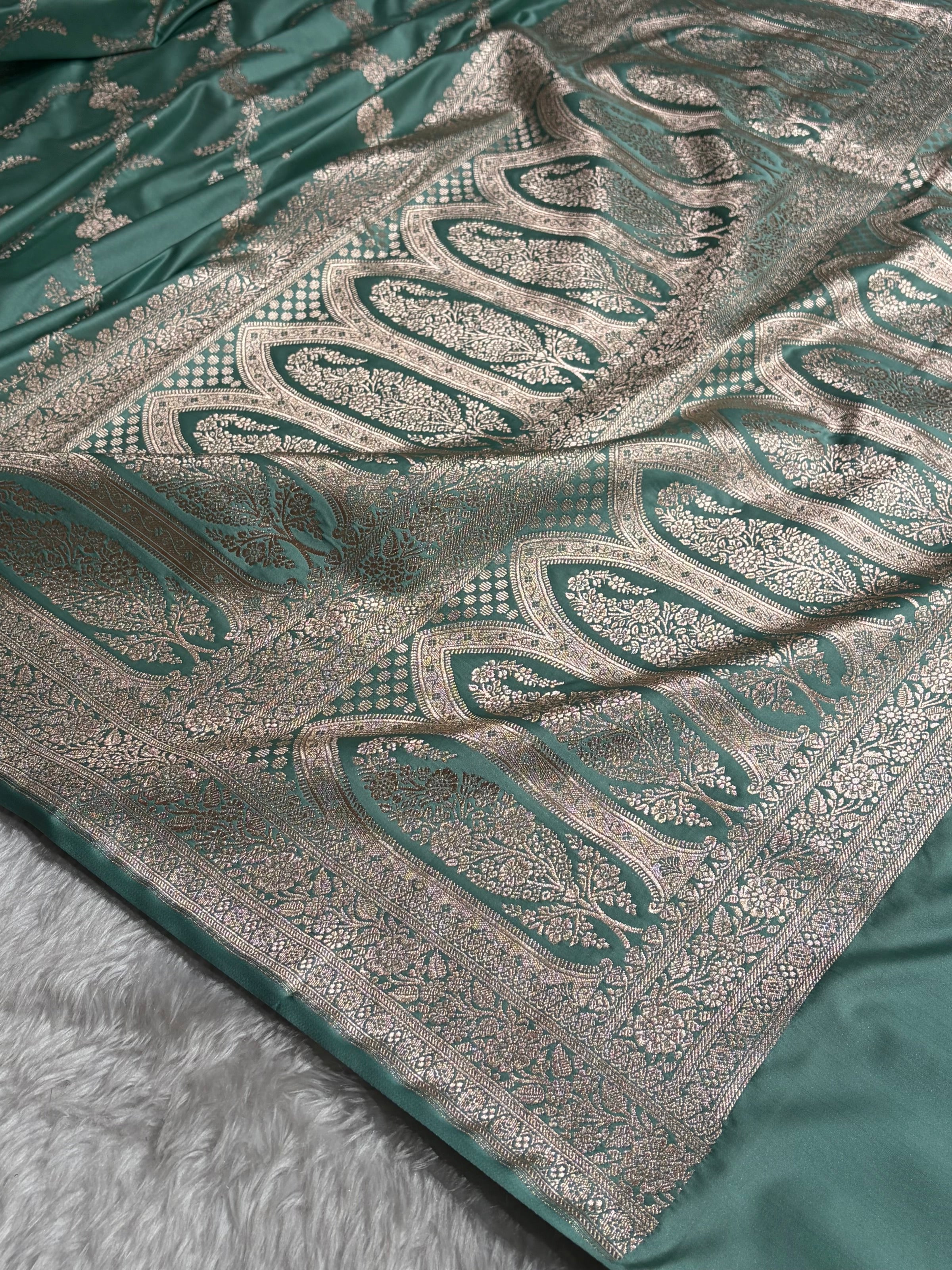 Sea Green Shades Banarasi With Floral Border Mashru Silk Saree MSM-127