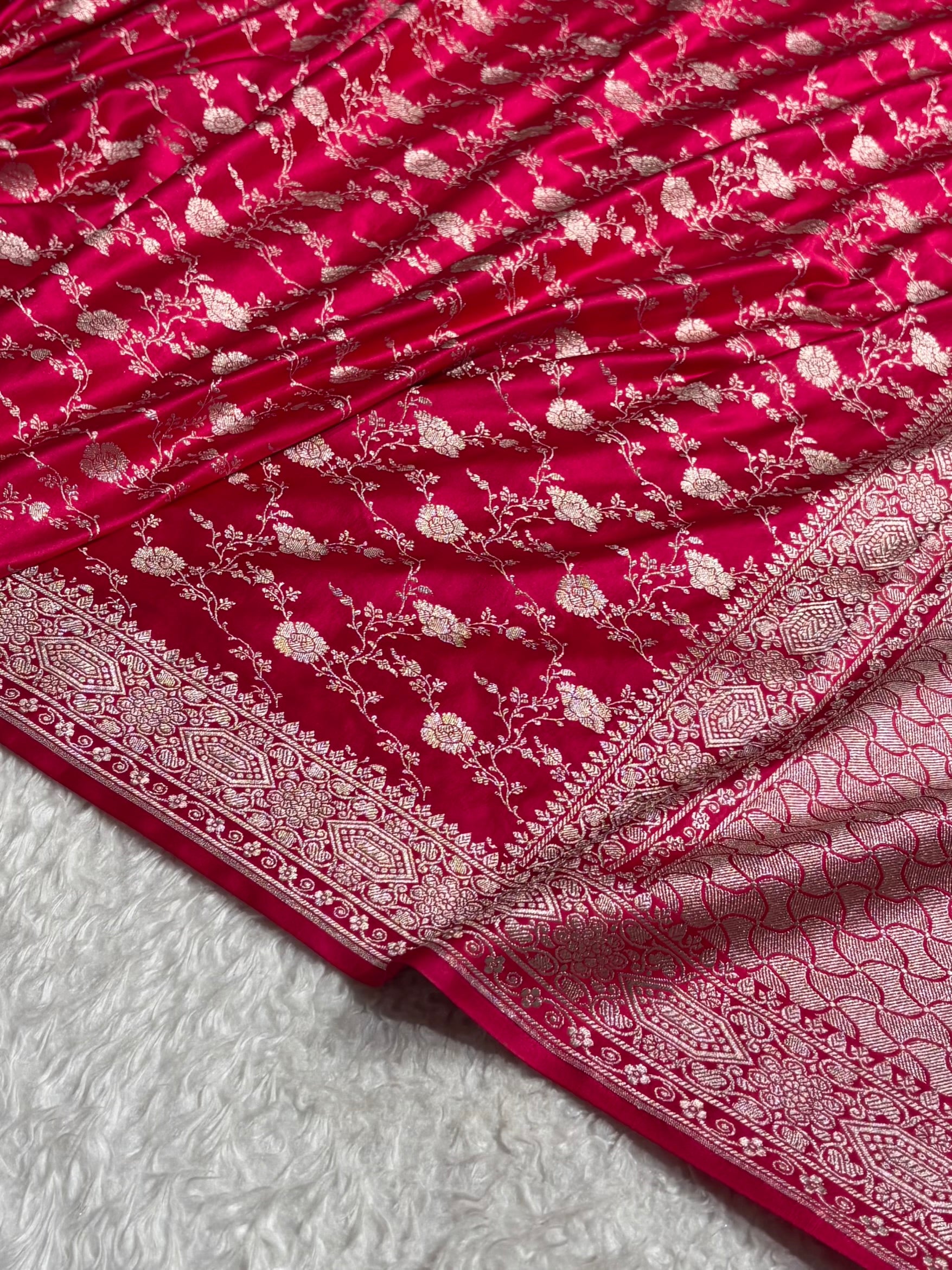 Banarasi Rani Pink Shades Floral Mashru Silk Saree MCS92