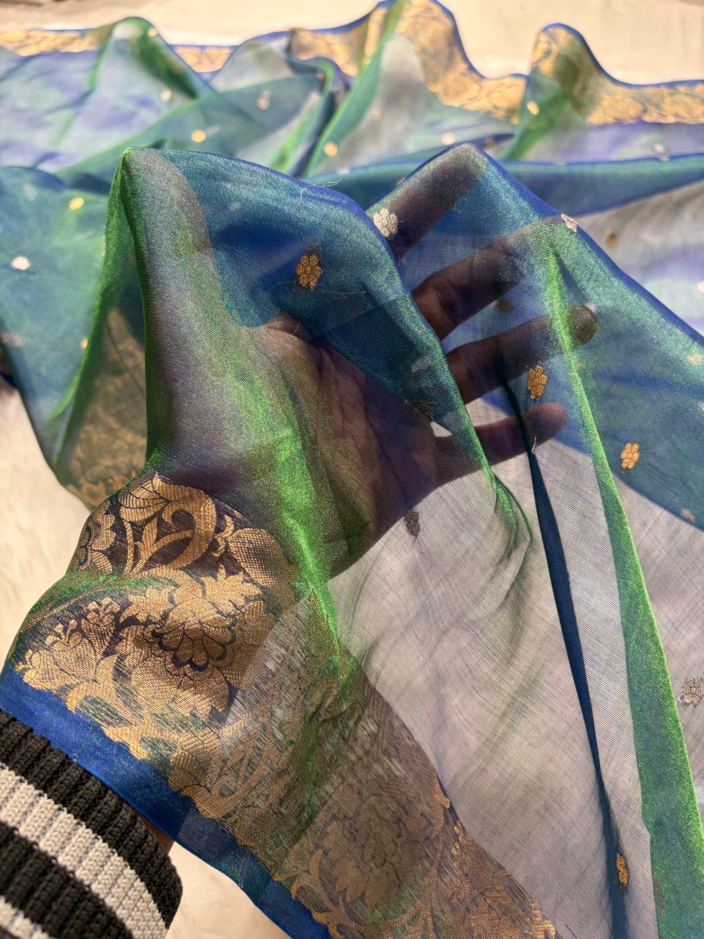 Royal Blue Bananasi Floral Shades Pure Tissue Silk Saree PT-42