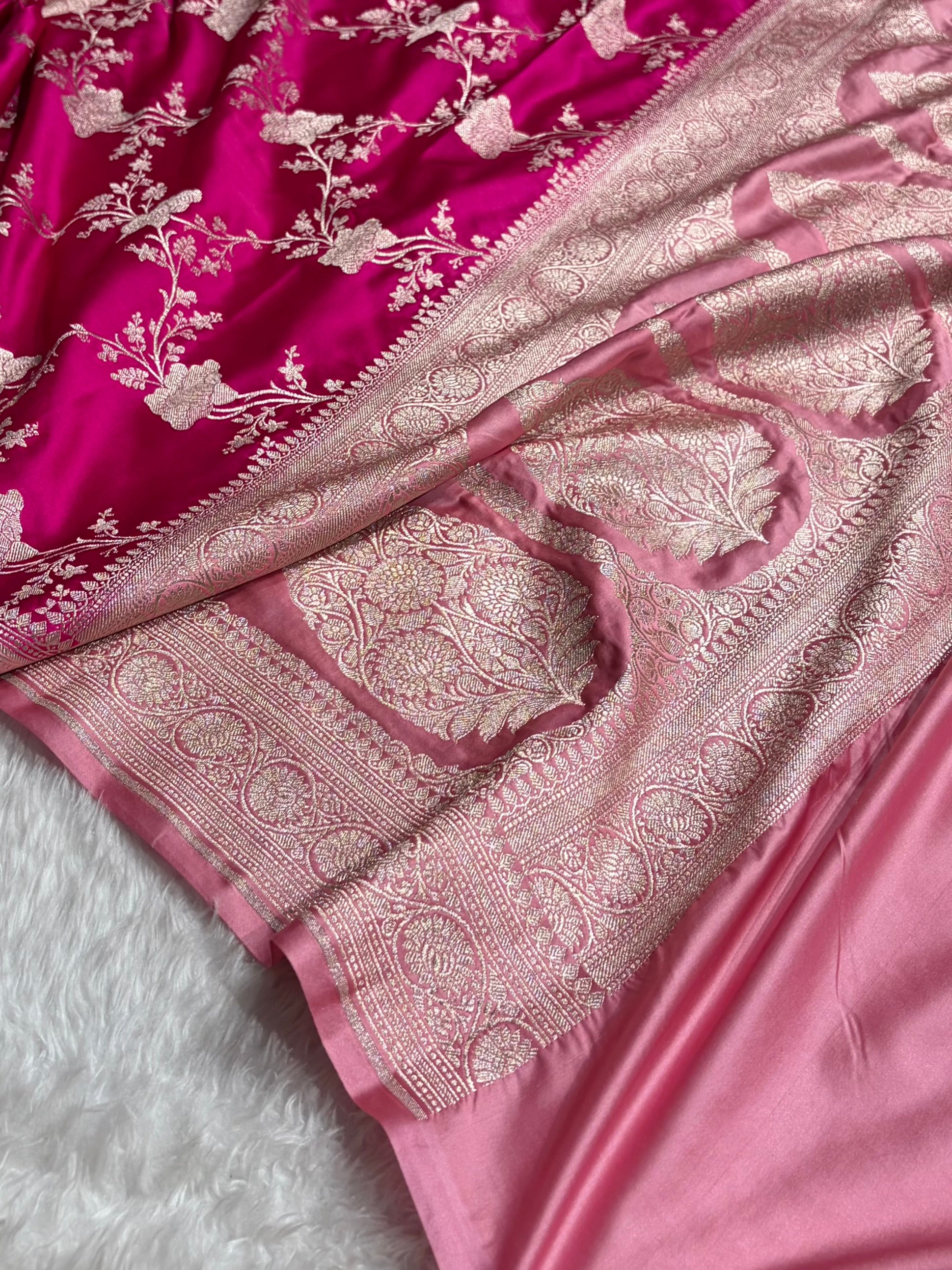 Banarasi Contrast Rani - Baby Pink Shades Jaal Mashru Silk Saree MS63