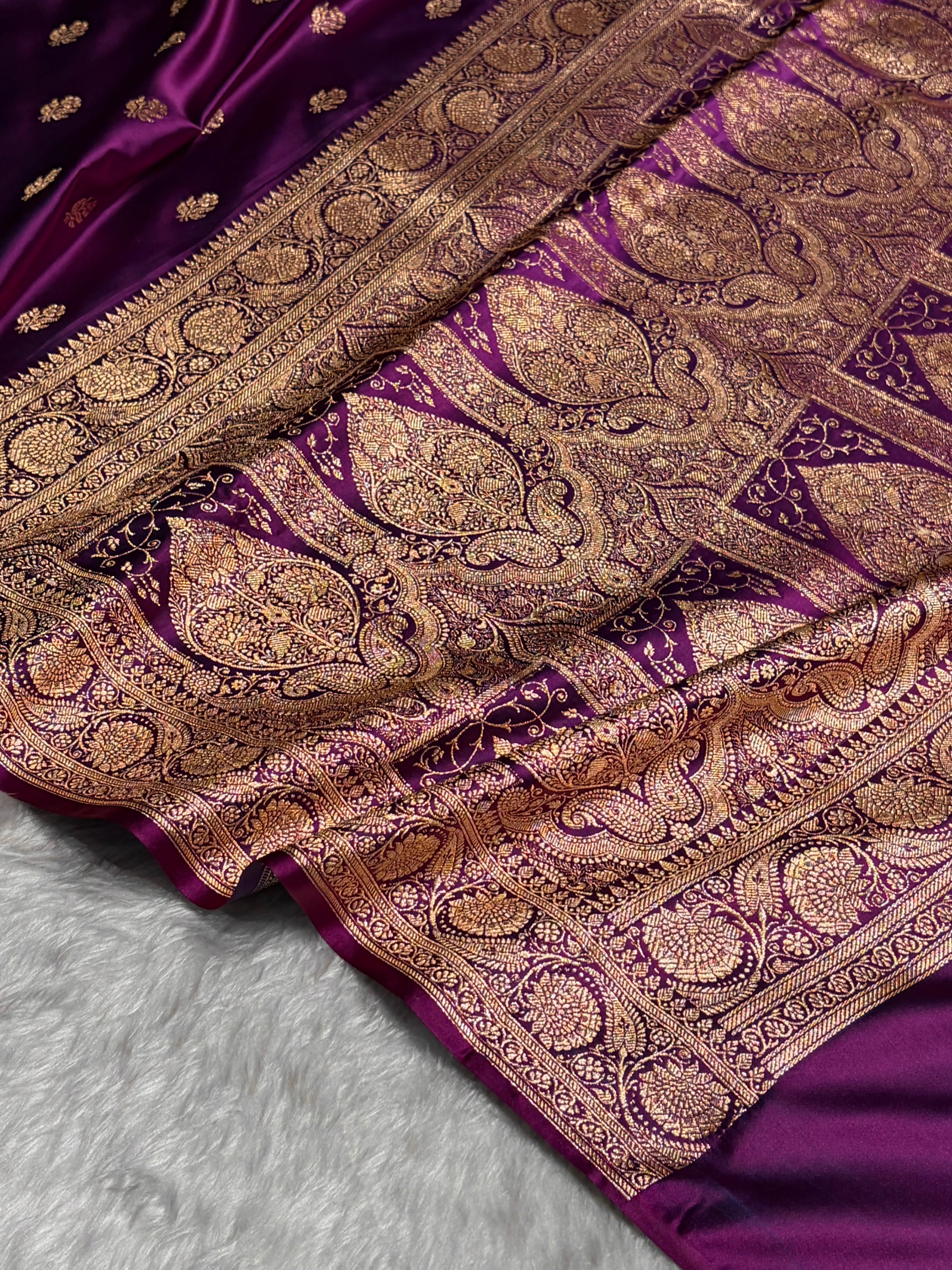 Dark Magneta Floral Boota Pattern Satin Katan Silk Saree SK71