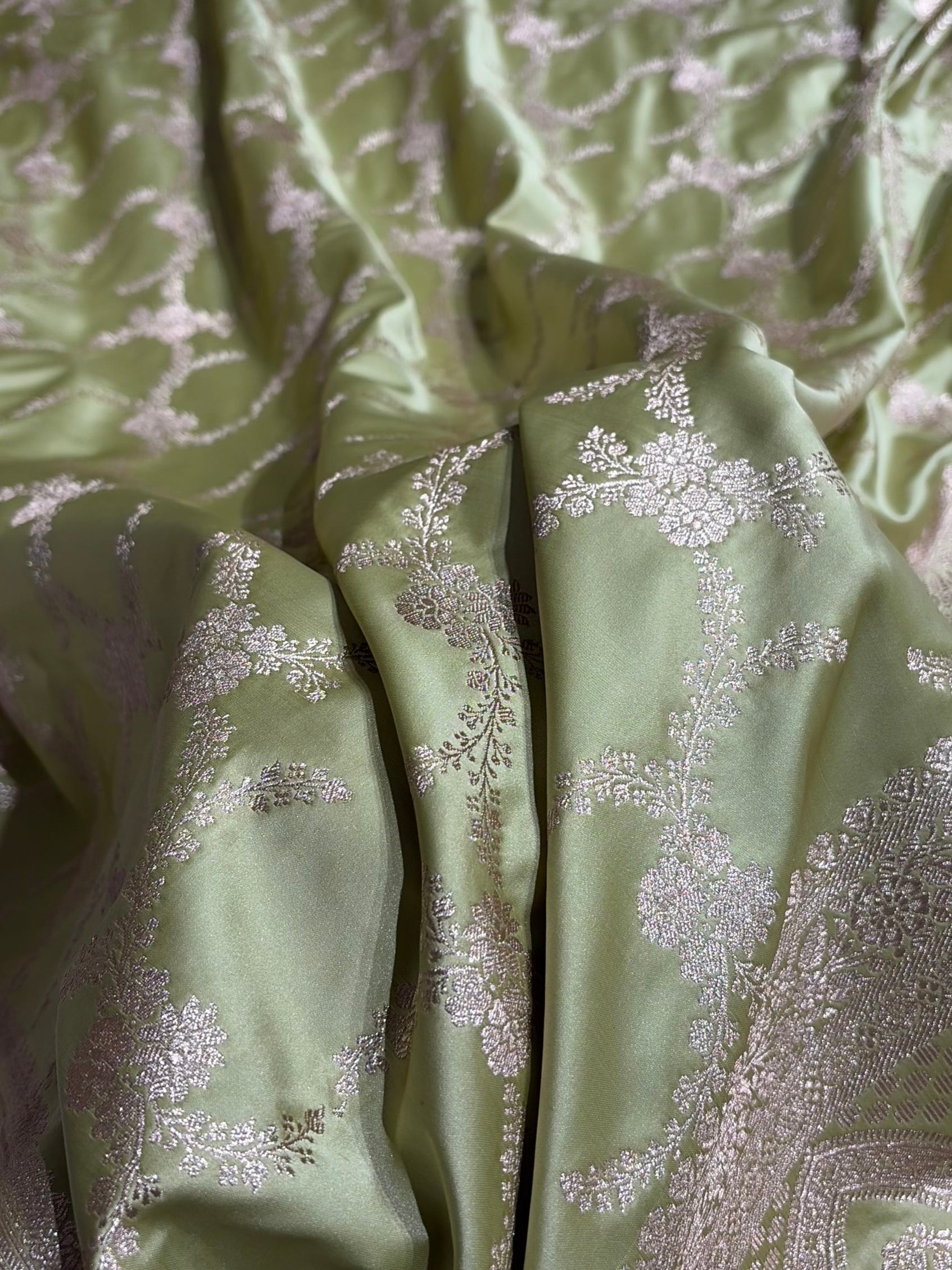 Pista Shades Banarasi With Floral Border Mashru Silk Saree MSM-127