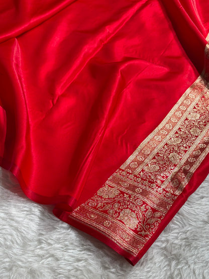Banarasi Red Shades Cross Pattern Banarasi Satin Silk Saree SS51