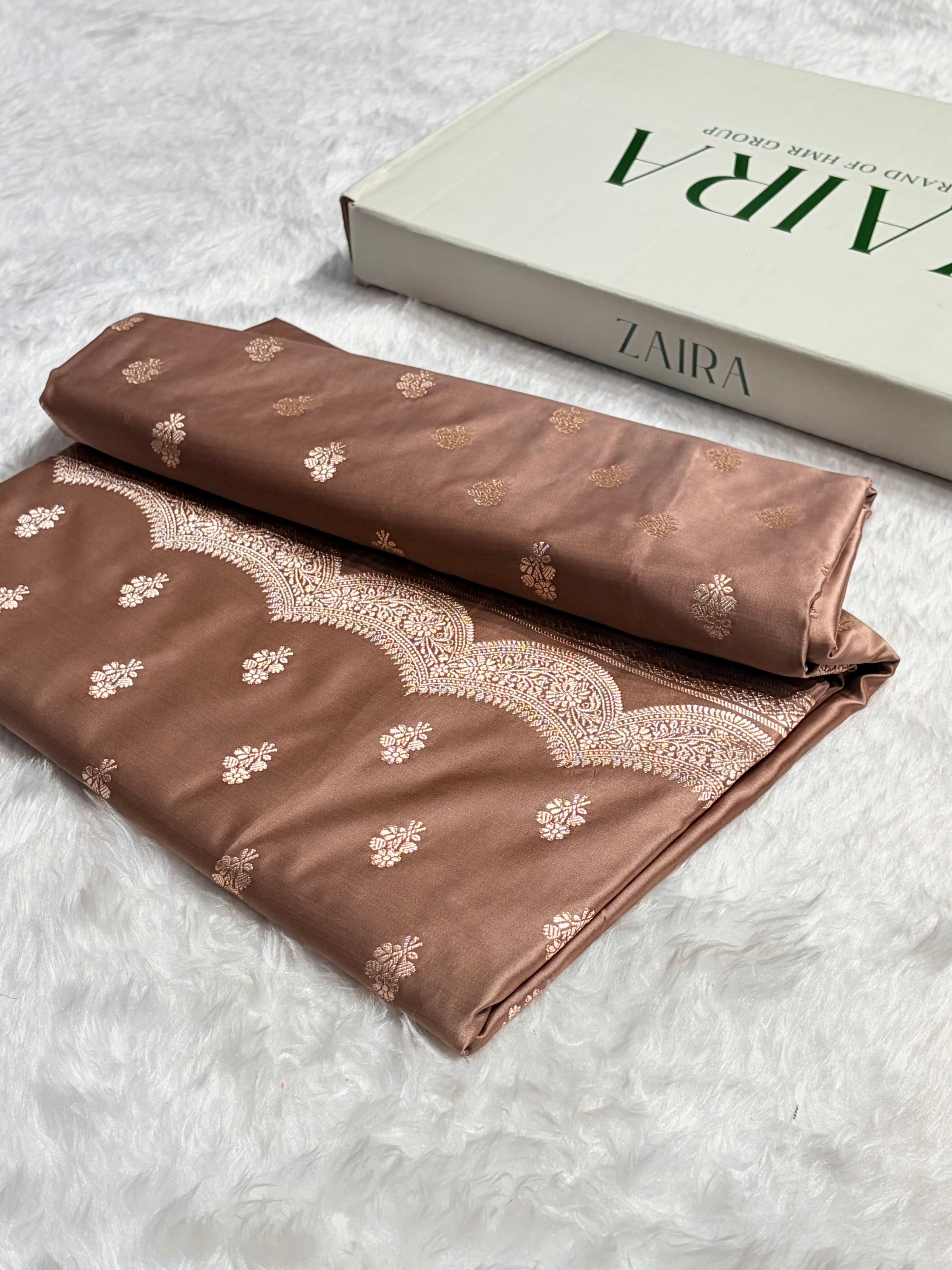 Cheeku Scallop Booti Mashru Silk Banarasi Saree MSM-35