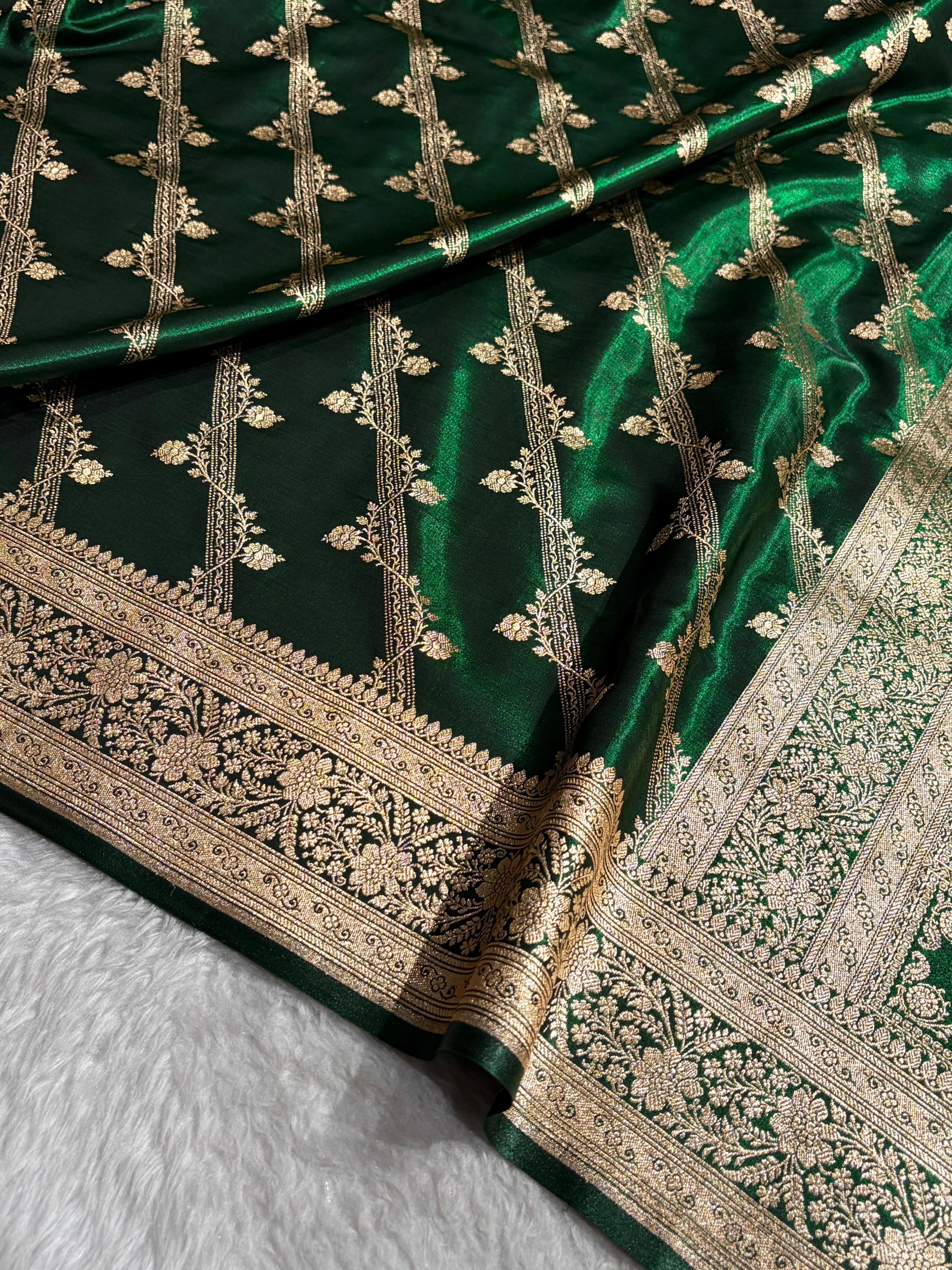 Bottle Green Shades Cross Pattern Banarasi Satin Silk Saree SS50