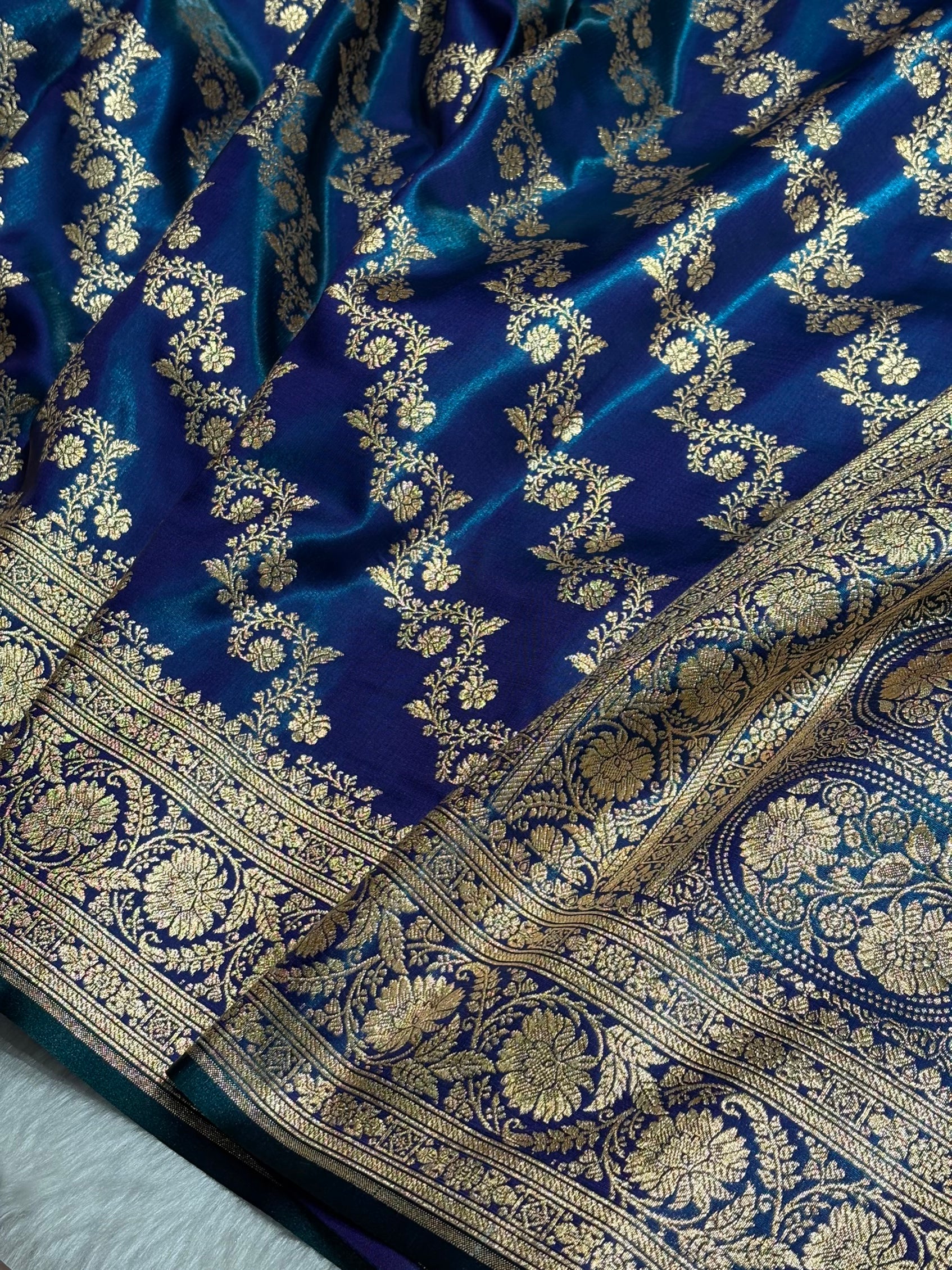 Peacock Shades Banarasi Satin Silk Saree SS32
