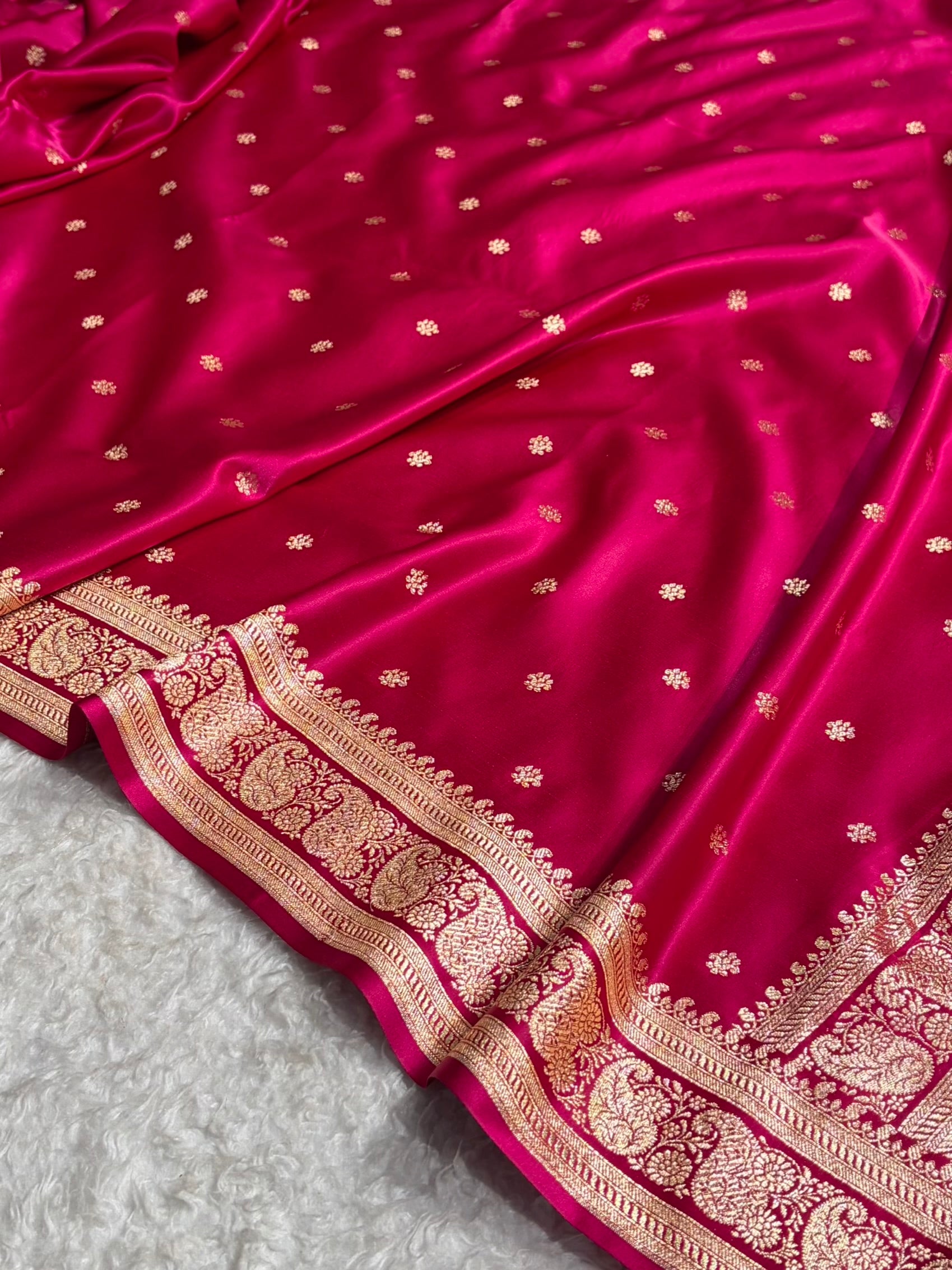 Banarasi Satin Katan Saree With Boota Pattern in Cross Rani Shades SK127
