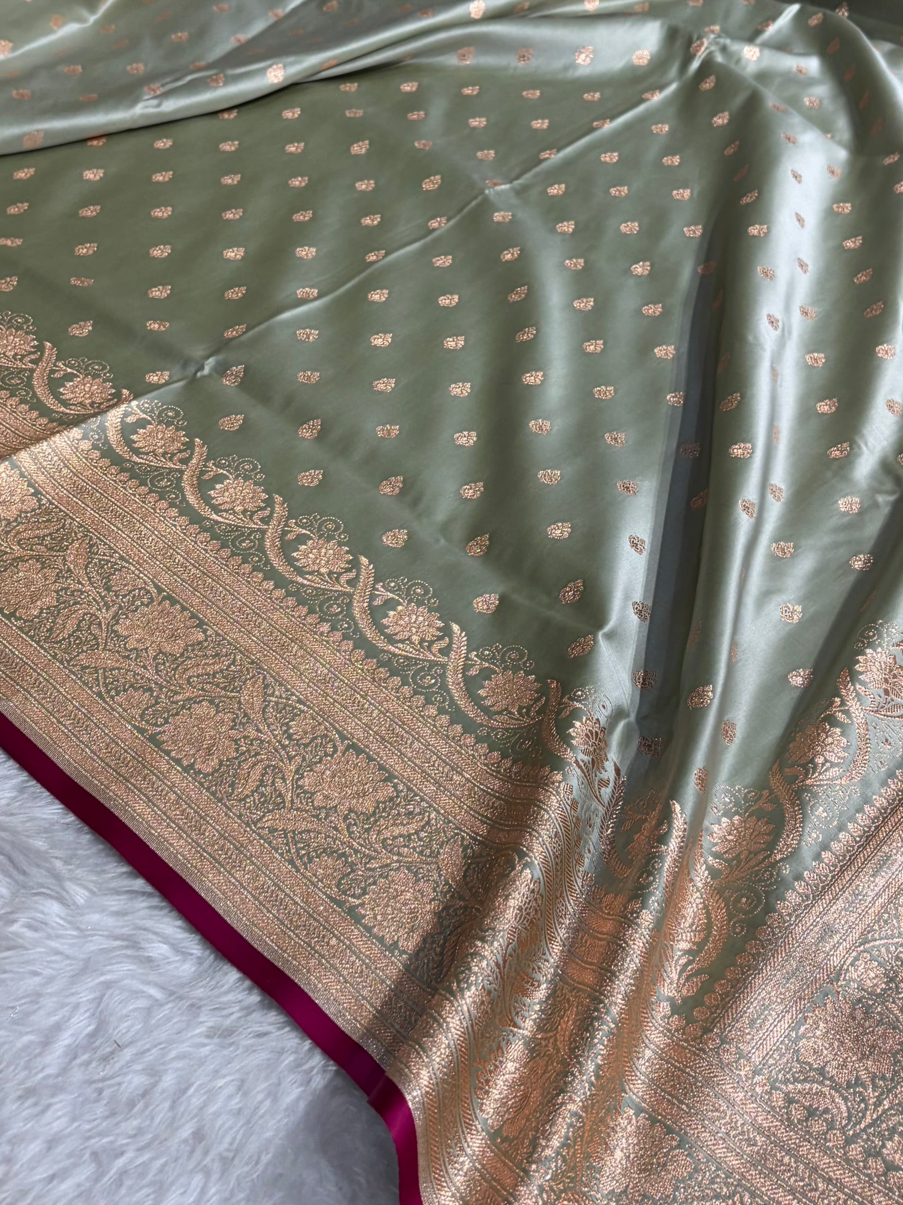 Katan Silk Saree In Pista Shades SK08