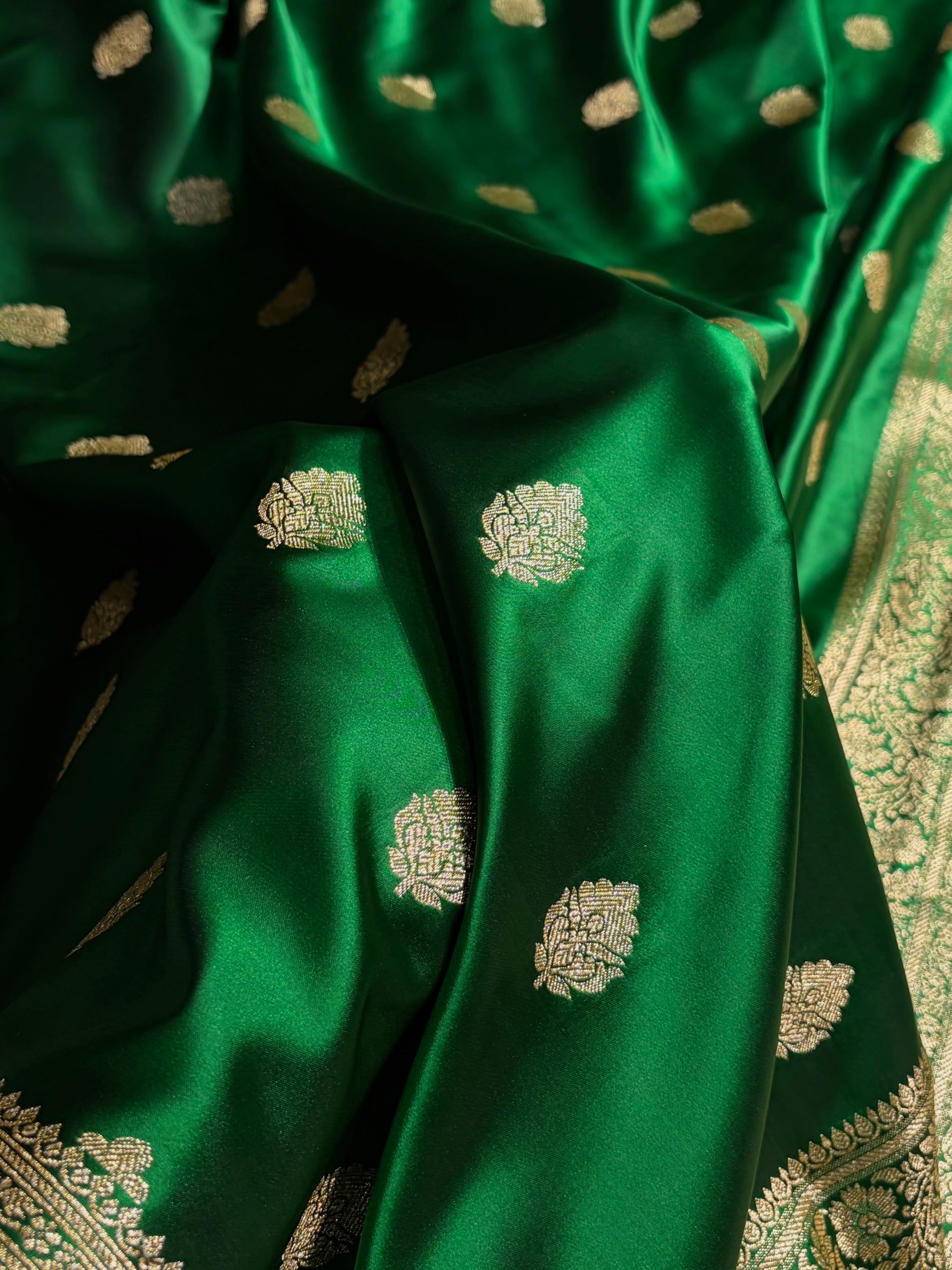 Banarasi Bottle Green Booti Pattern Satin Katan Silk Saree SK65