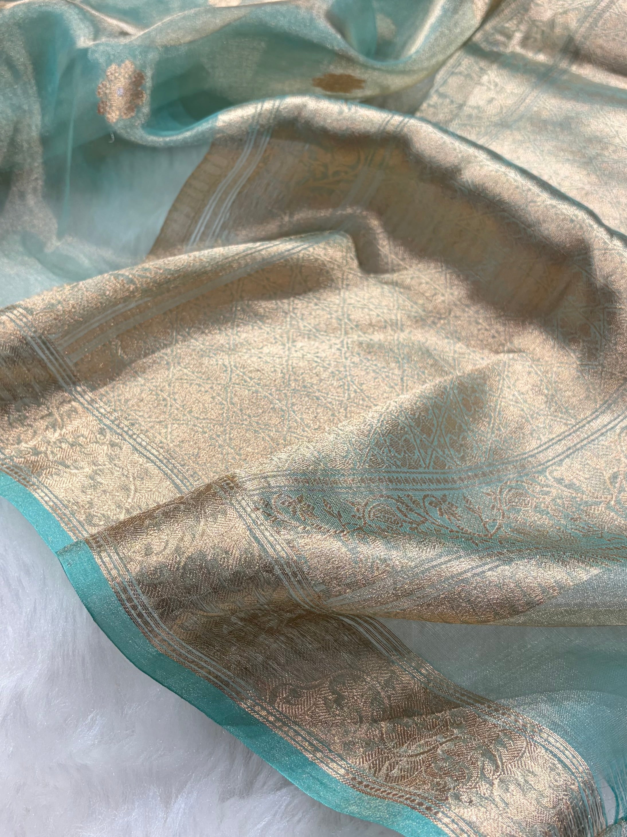 Sea Green Bananasi Floral Shades Pure Tissue Silk Saree PT-45