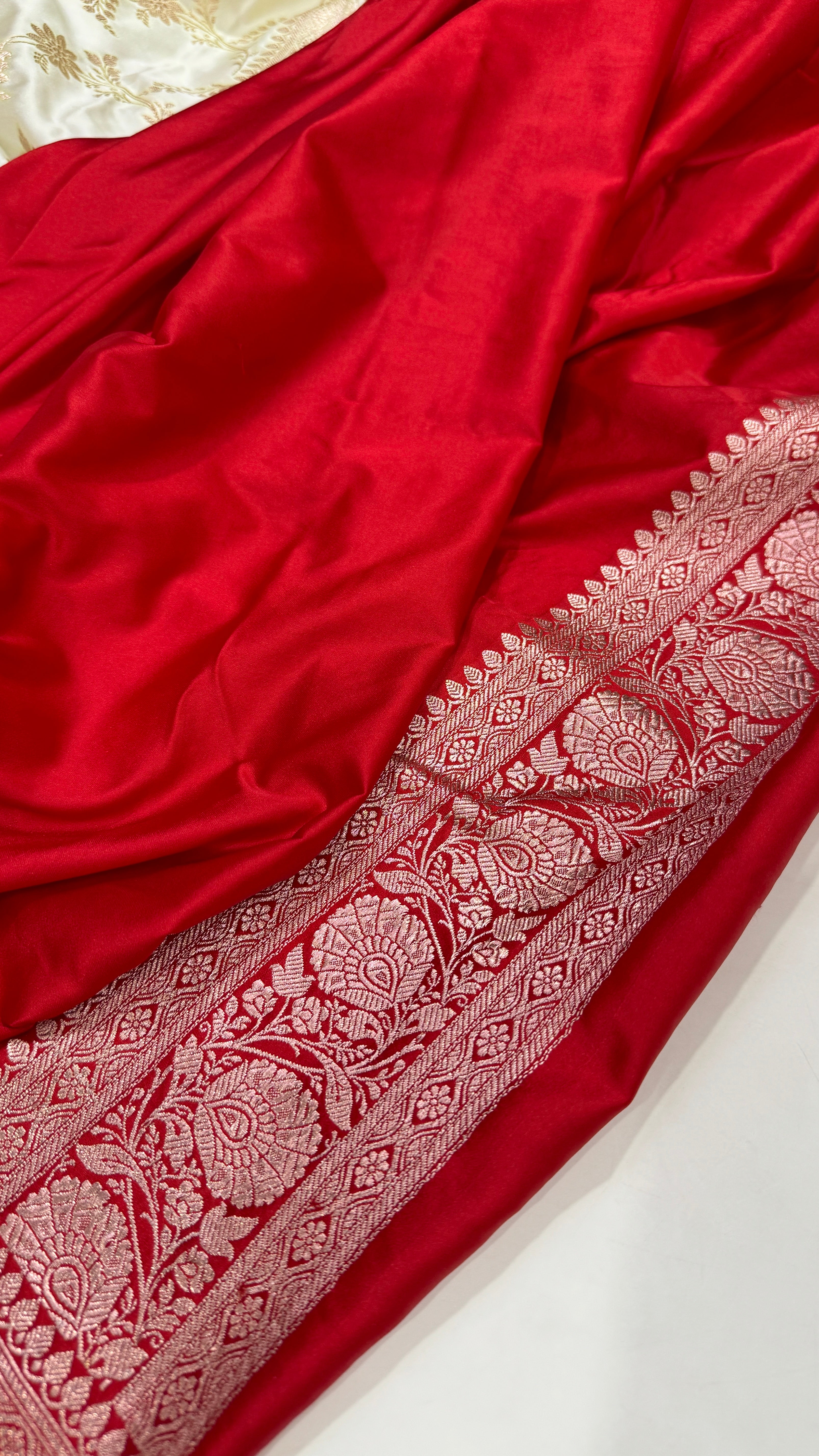 White - Red Border Banarasi Jaal Mashru Silk Saree