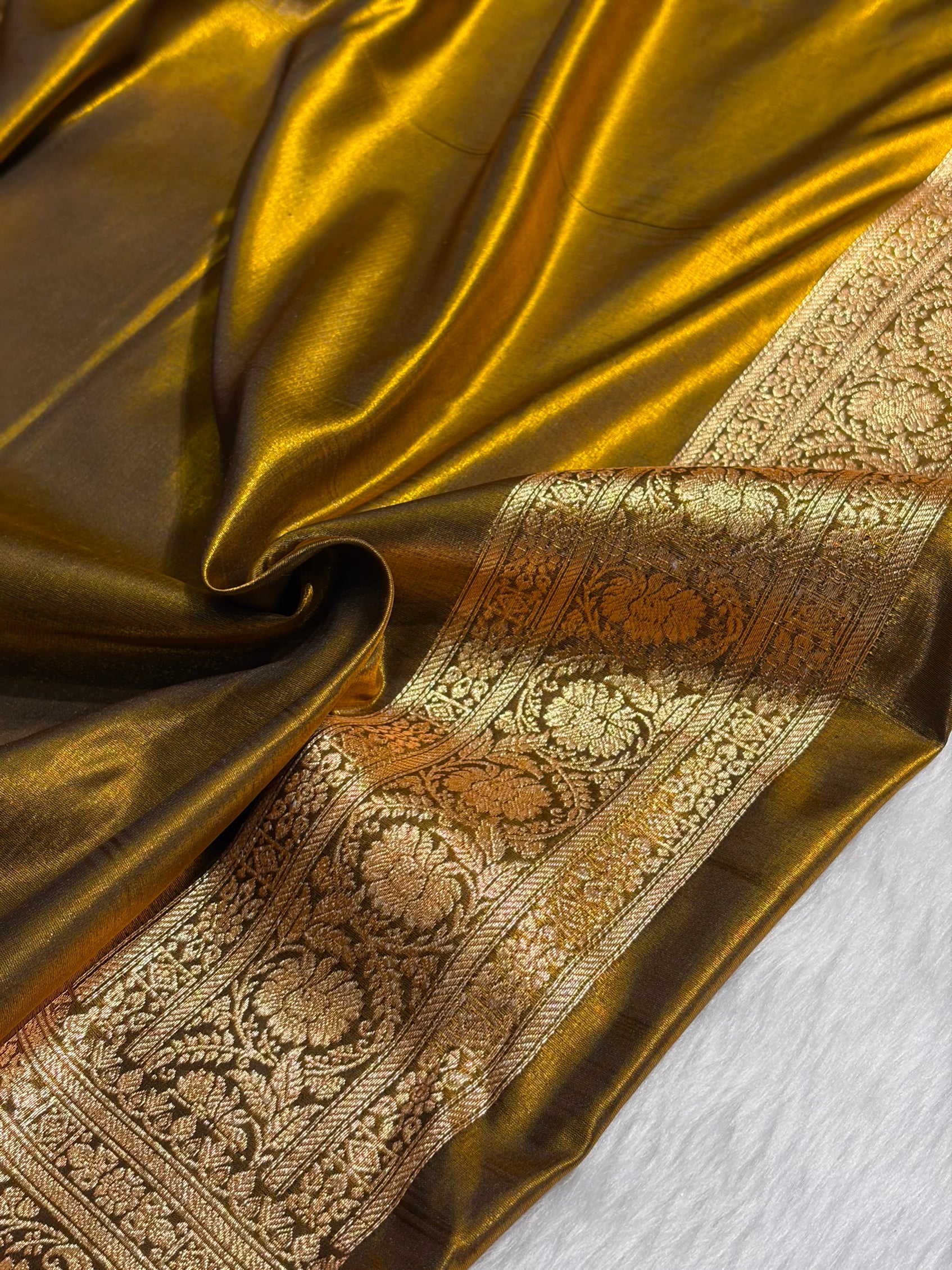 Mehendi Shades Banarasi Satin Silk Saree SS32