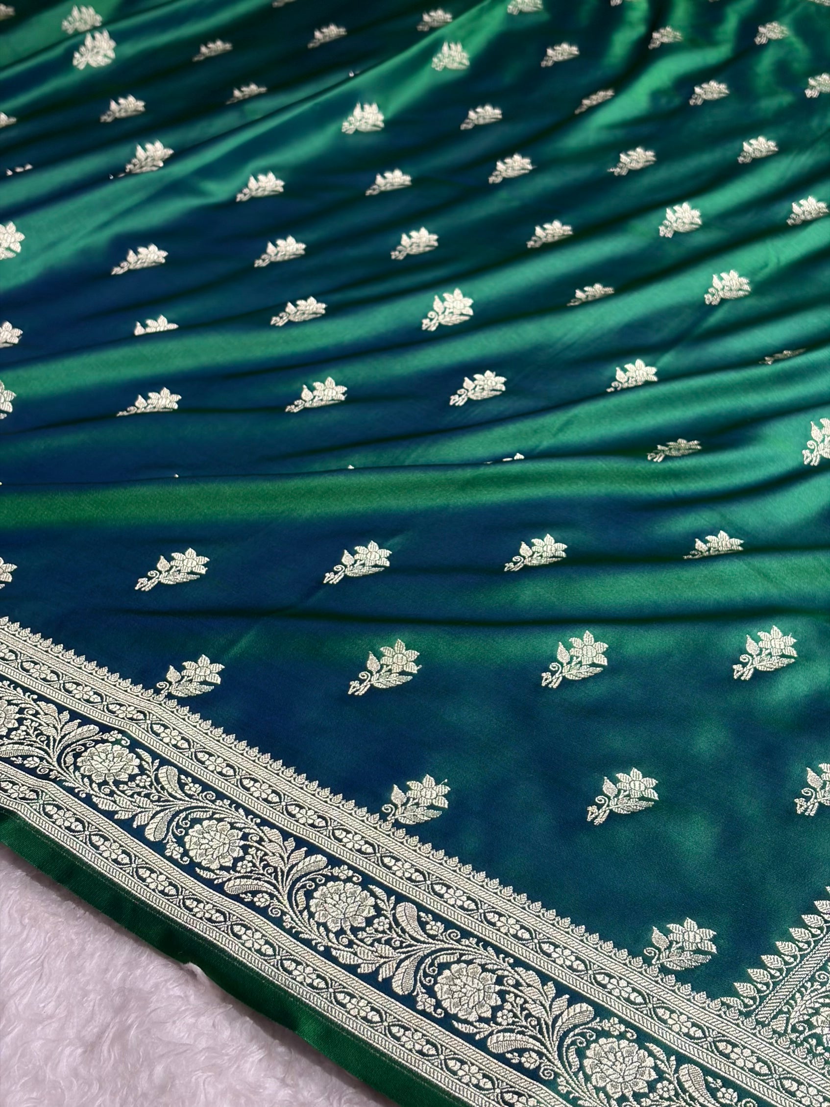 Cross Green Shades Banarasi Boota Pattern Floral Mashru Silk Saree MSM-120