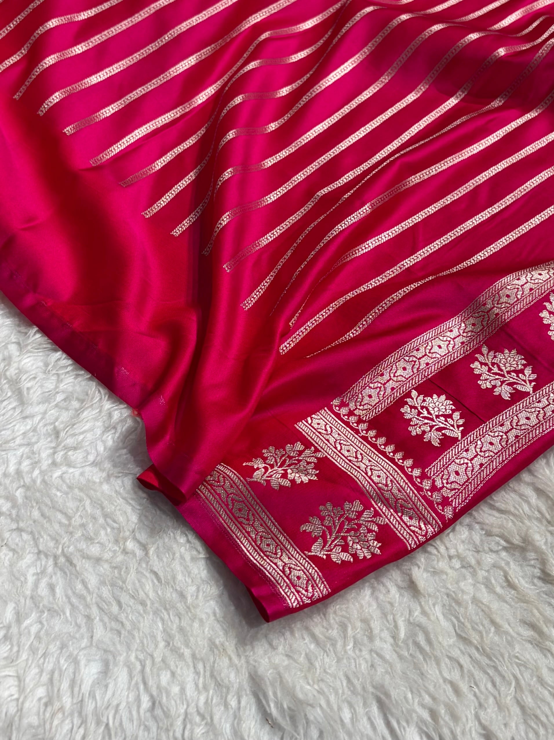 Cross Rani Shades Banarasi Boota Pattern Floral Mashru Silk Saree MSM-112