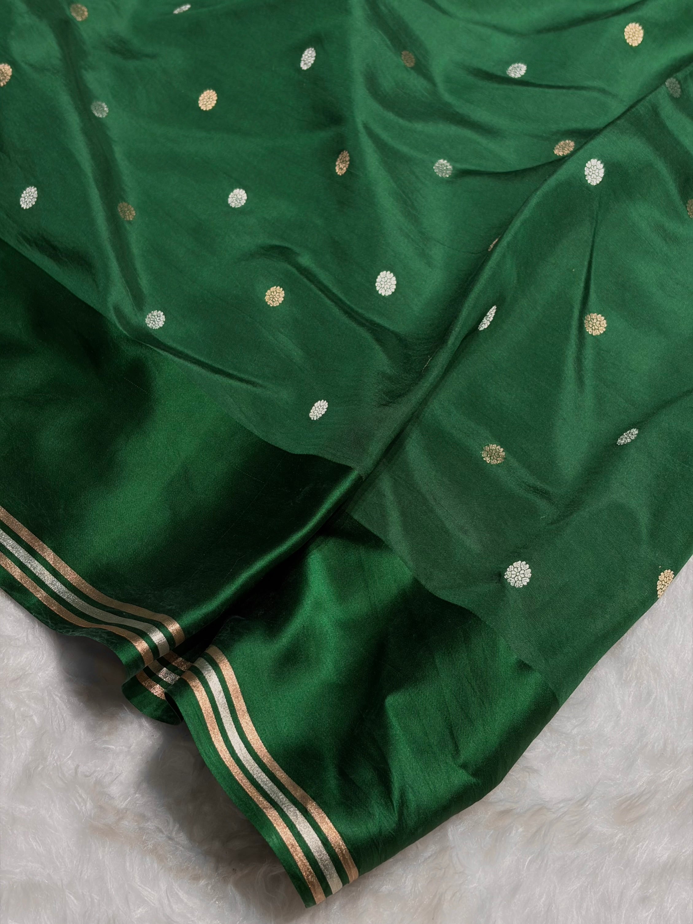 Bottle Green Shade Handwoven Kaduwa Pure Katan Raw Mango Silk RM-01