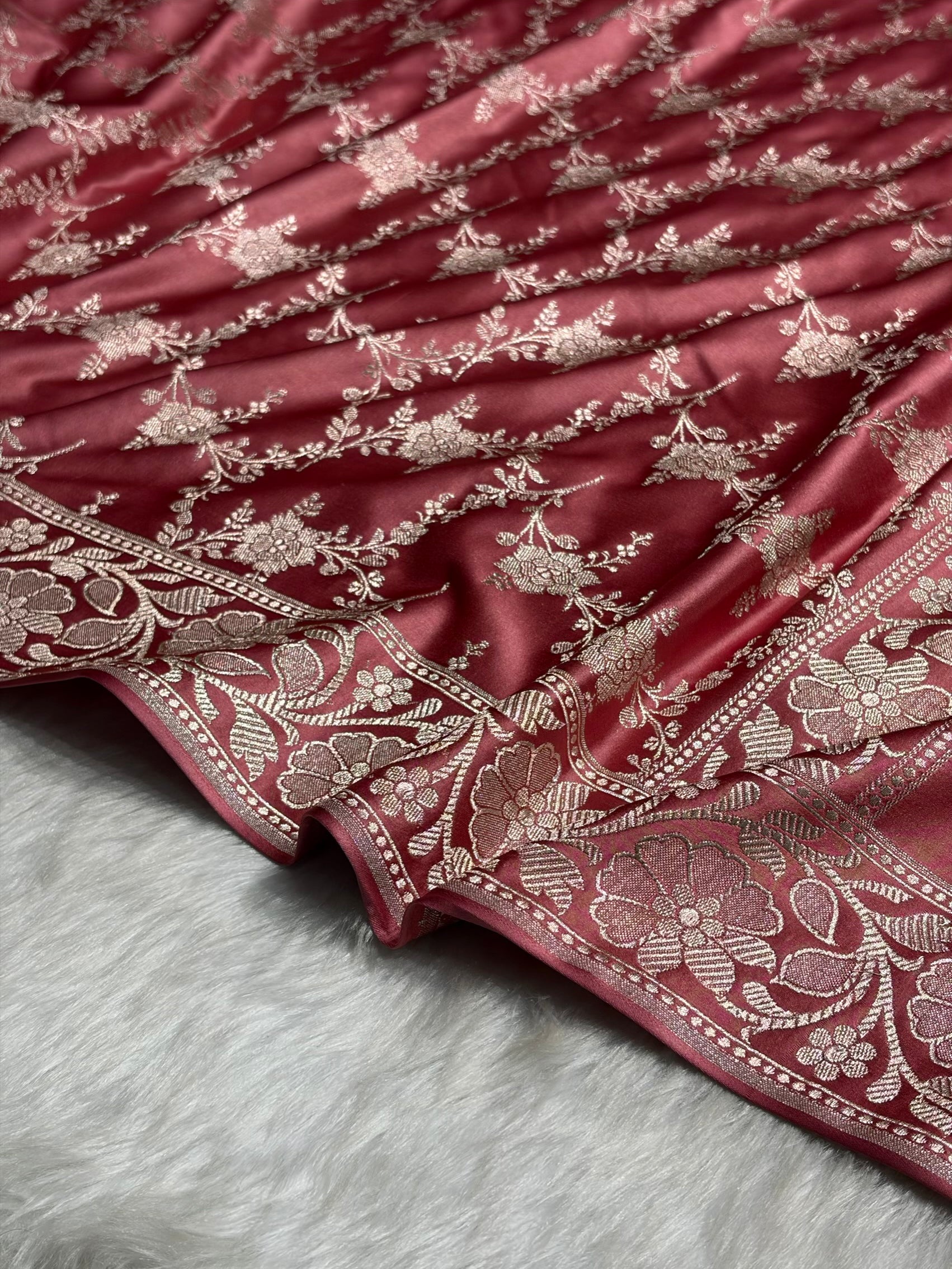 Pink Shades Mashru Silk Banarasi Saree With Jaal Pattern MS71