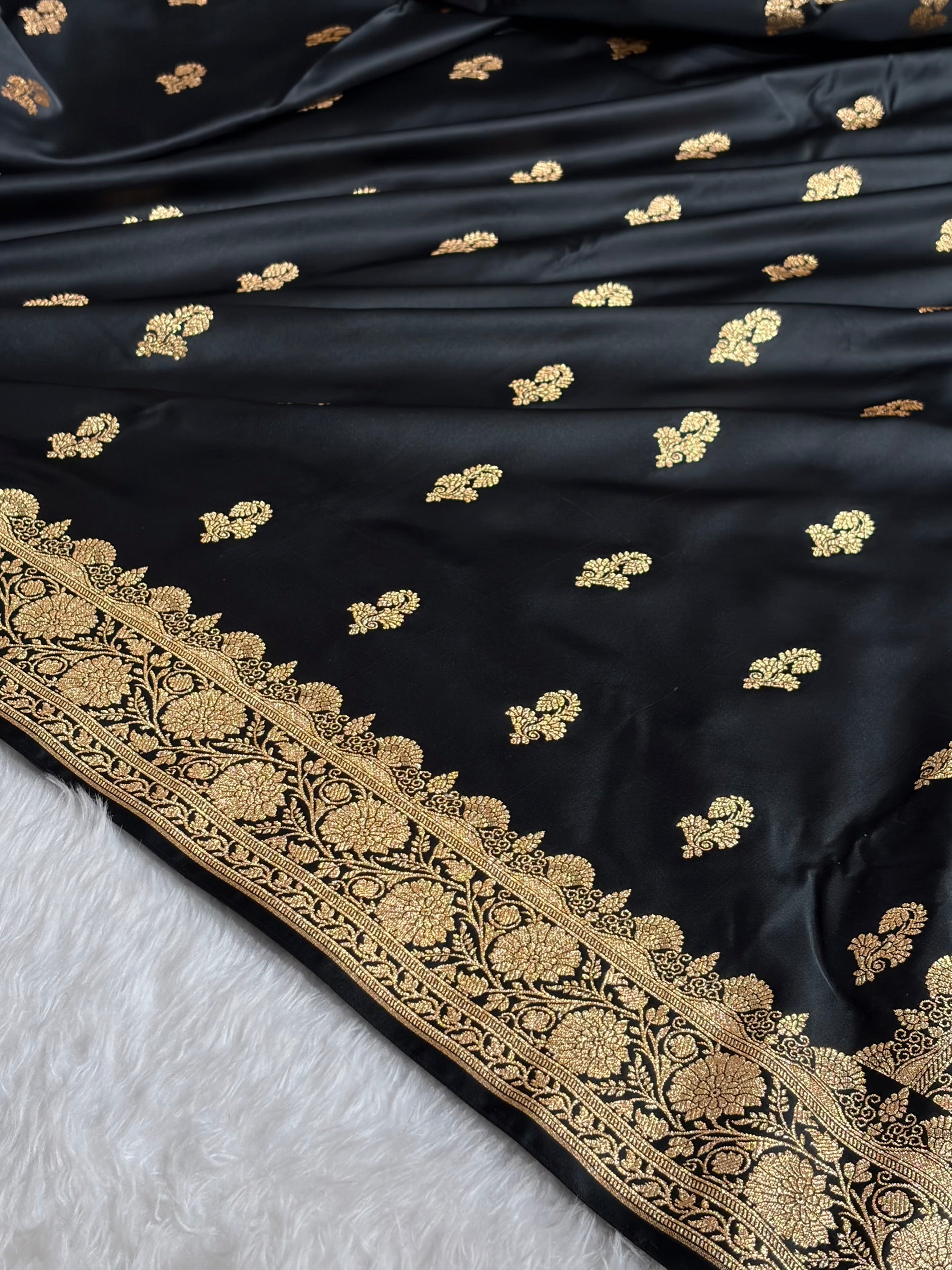 Banarasi Black Shades Floral Booti Motif Satin Katan Silk saree SK61