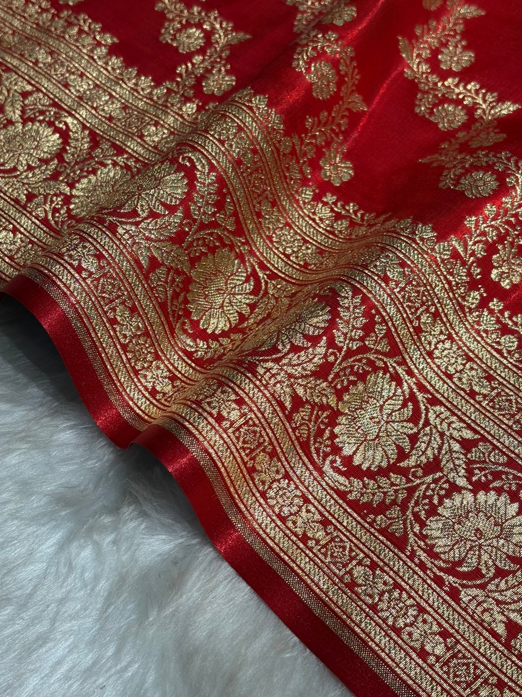 Ruby Red Shades Banarasi Satin Silk Saree SS32