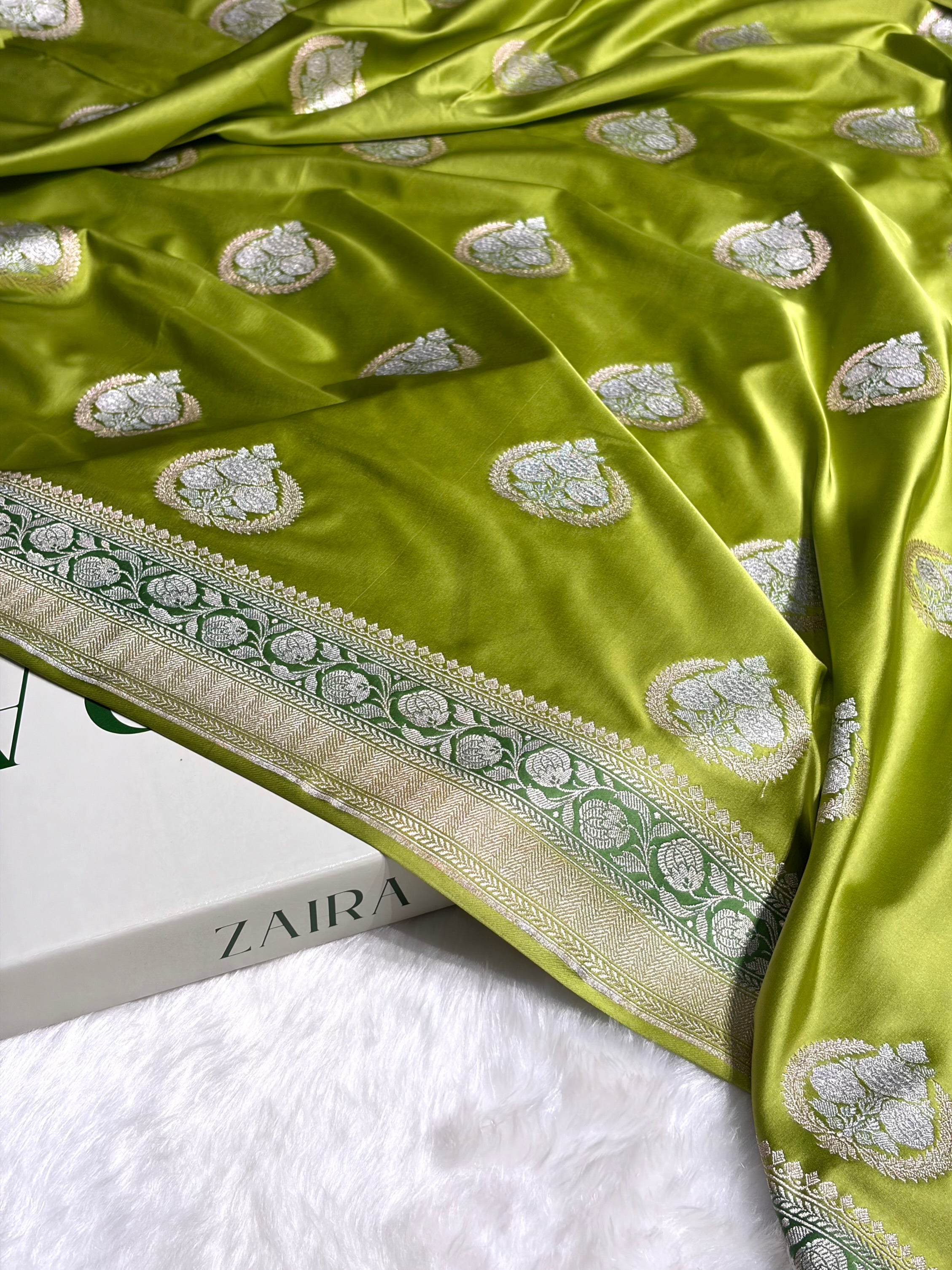 Parrot Green Minakari Boota Mashru Silk Saree MS35