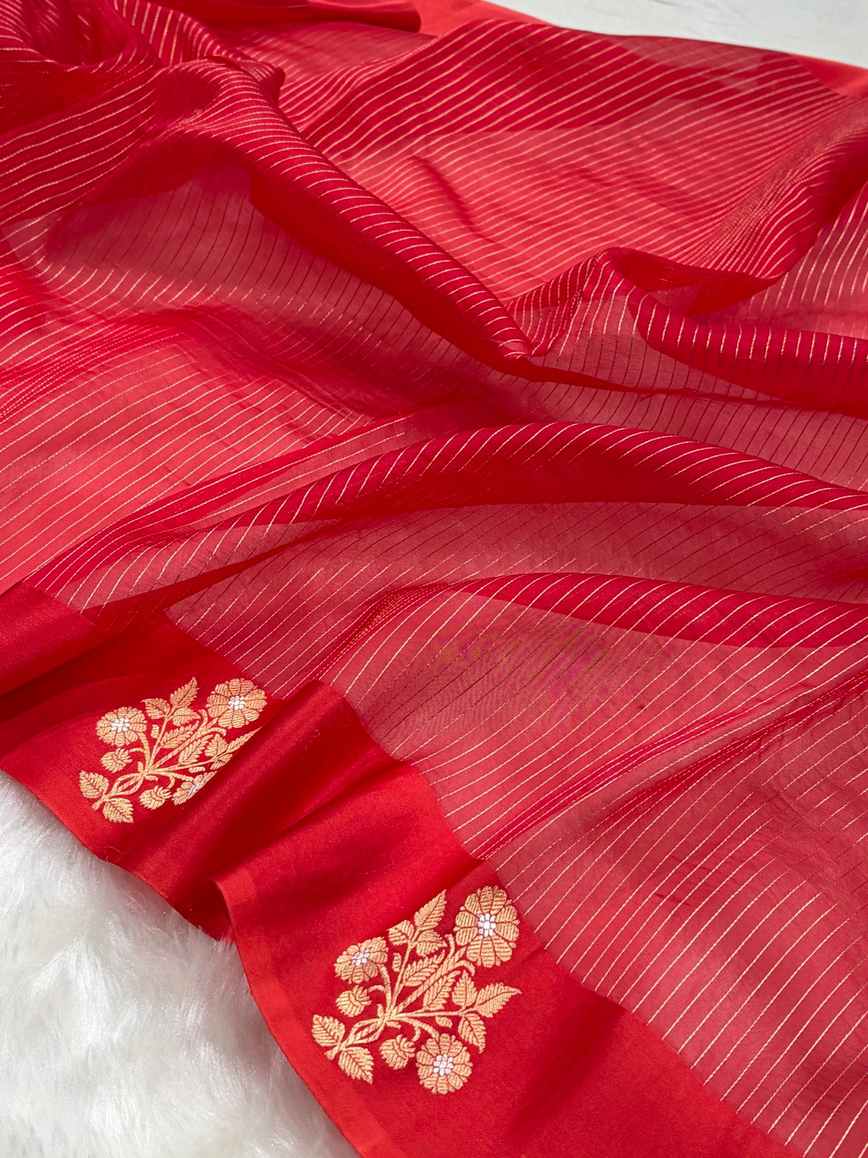 Pure Banarasi Organza Red Shades With Satin Minakari Border Floral Banarasi Silk Saree PO-22
