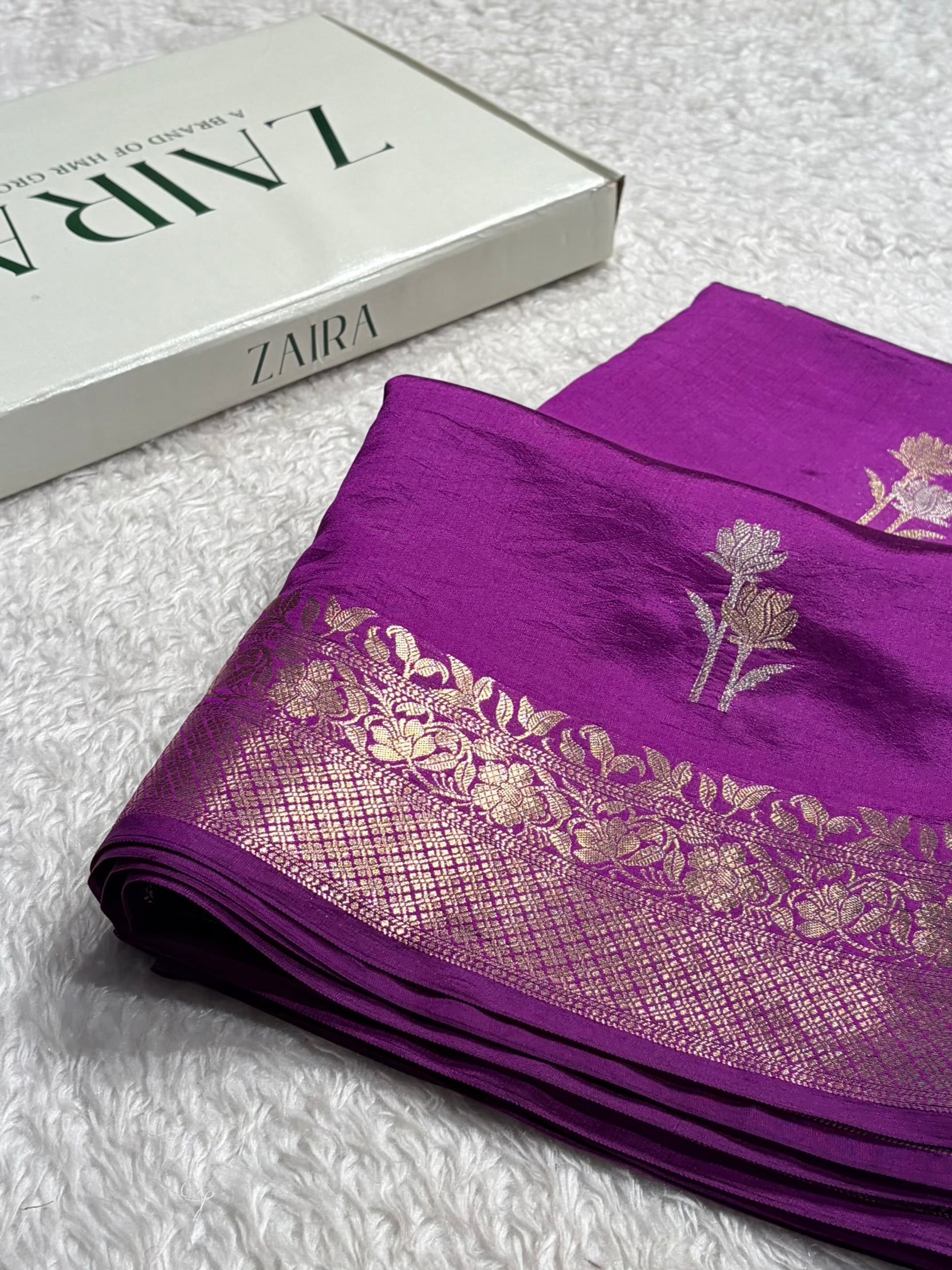 Magentic Wine Shade Flower Boota Pure Caramel Mango Silk Saree CS-16