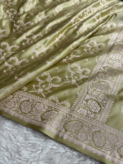 Pista Shades Banarasi With Floral Jaal Pattern Mashru Silk Saree MSM-134
