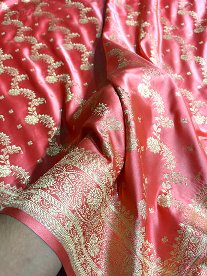 Banarasi Satin Katan Saree With Jaal Pattern in Gajiri Shades SK121
