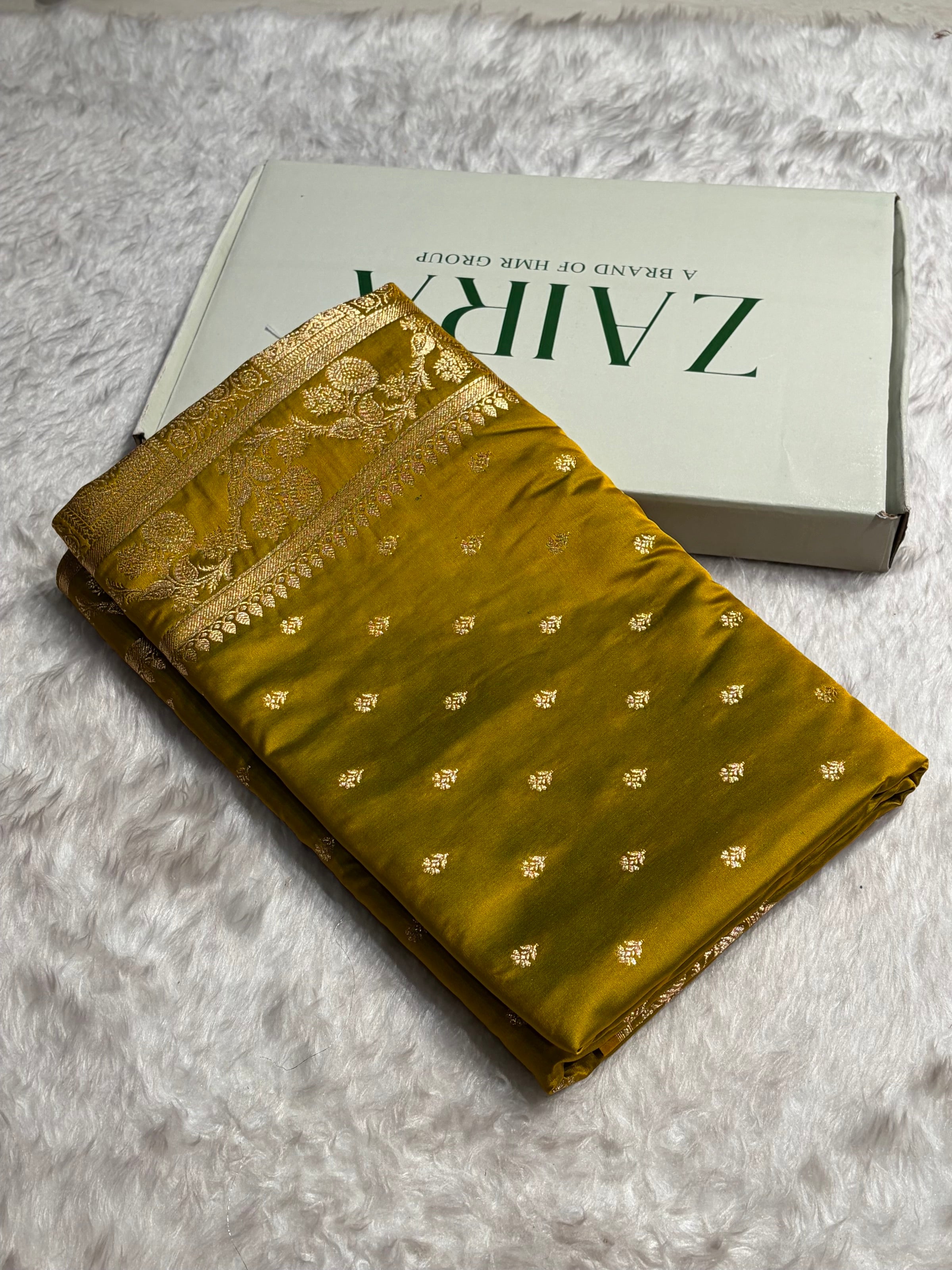 Mehendi Shades Floral Pattern Satin Katan Silk Saree SK77