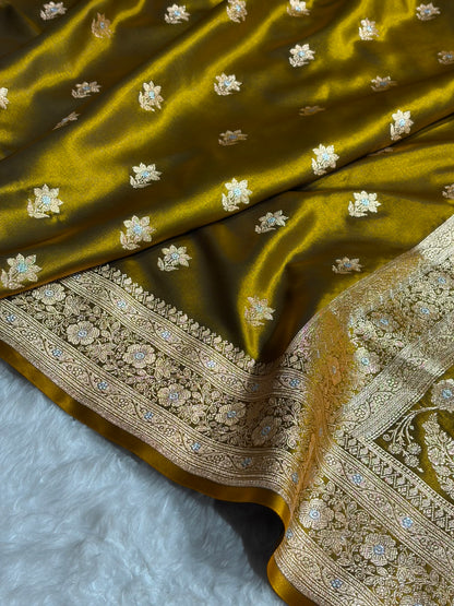Mehendi Shades Minakari Boota Pattern Banarasi Satin Silk Saree SS44